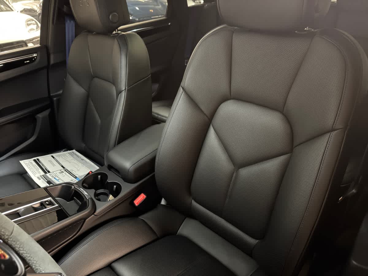 new 2026 Porsche Macan car