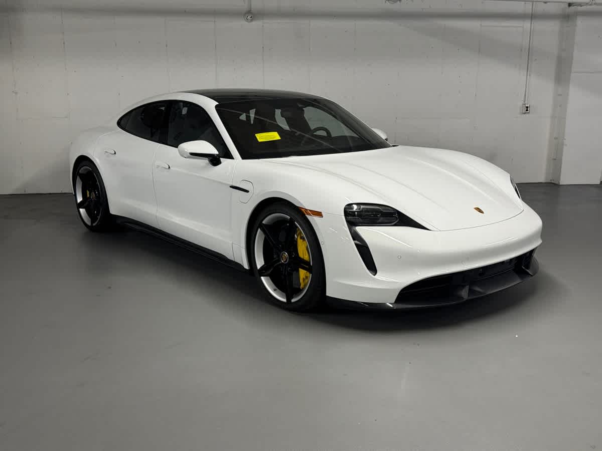 new 2024 Porsche Taycan car