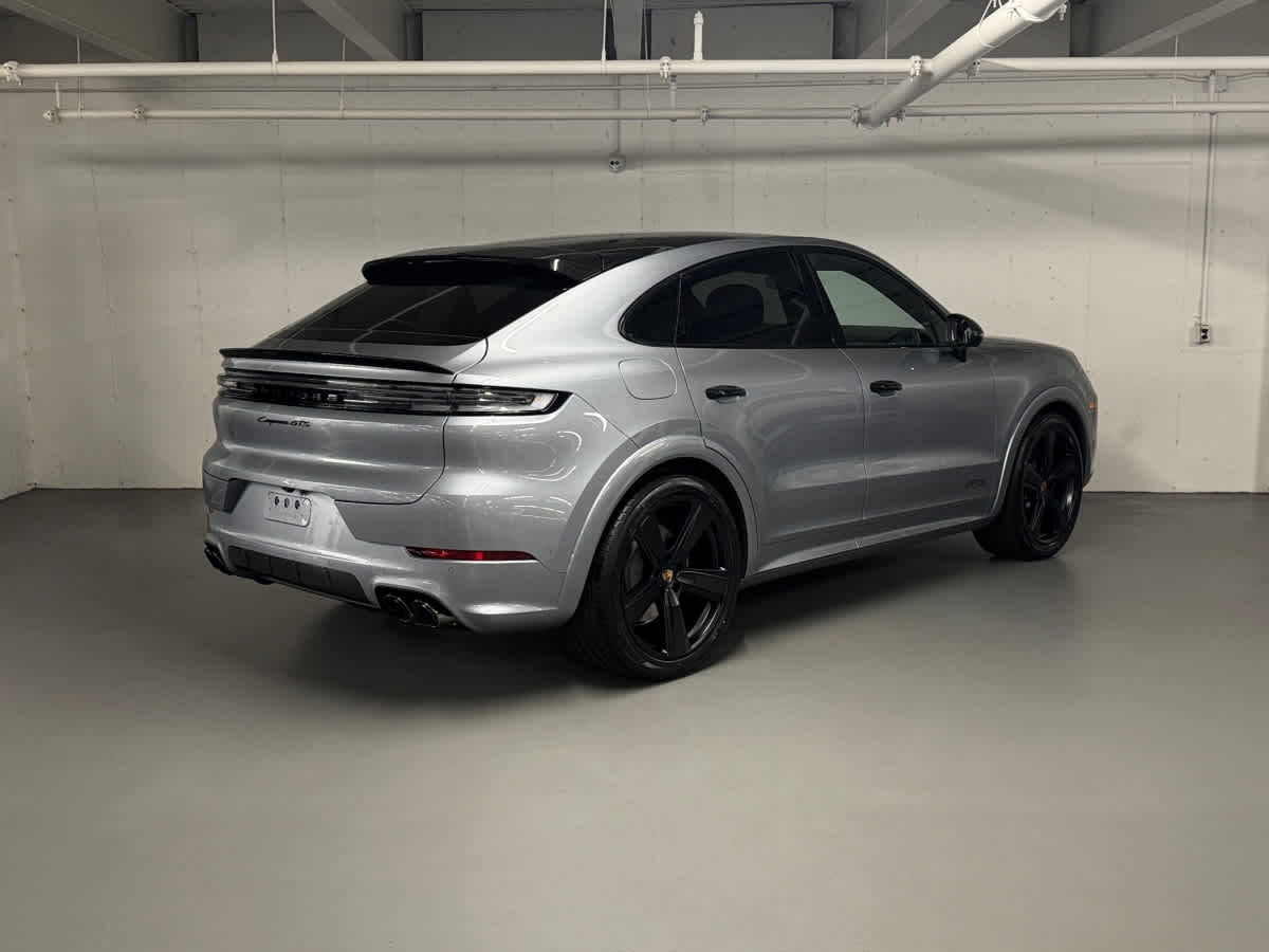 new 2025 Porsche Cayenne car