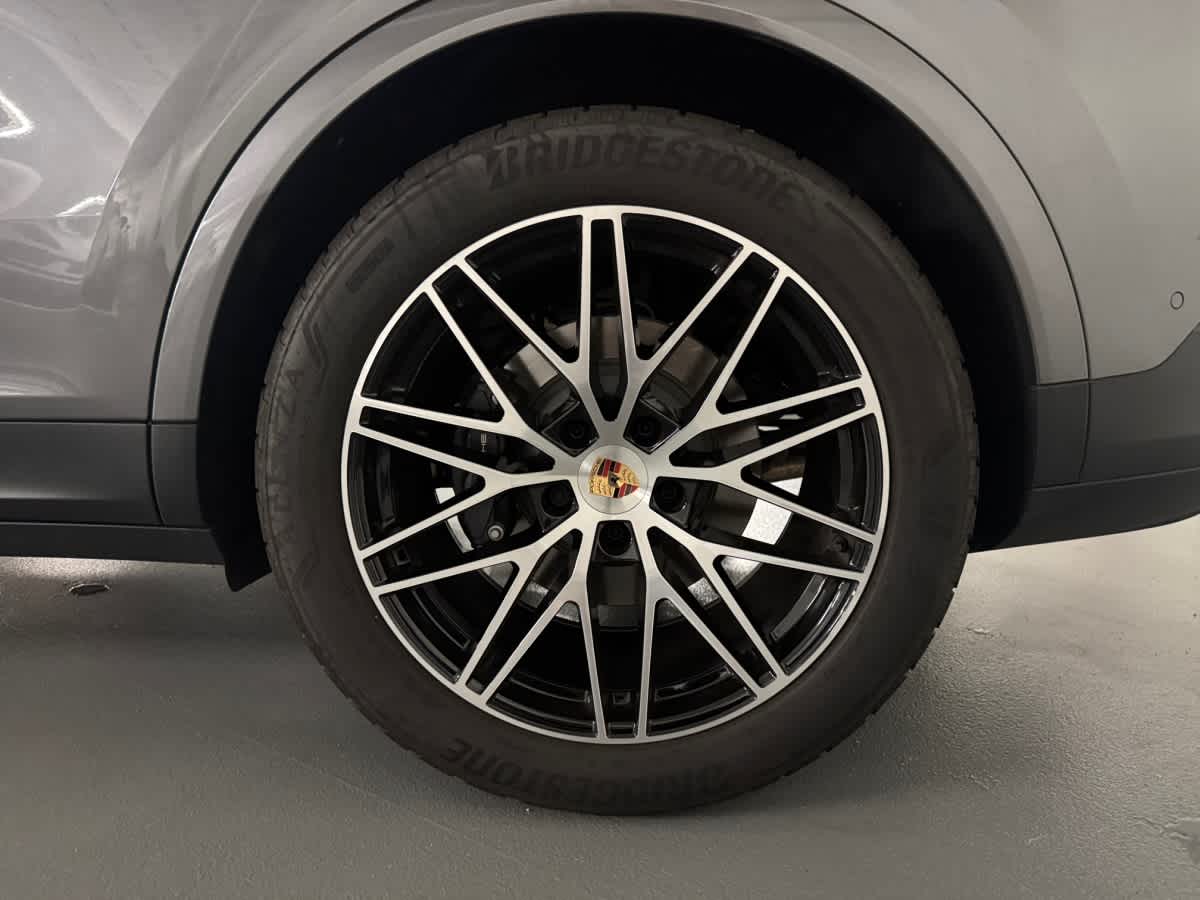 used 2025 Porsche Cayenne car, priced at $92,998