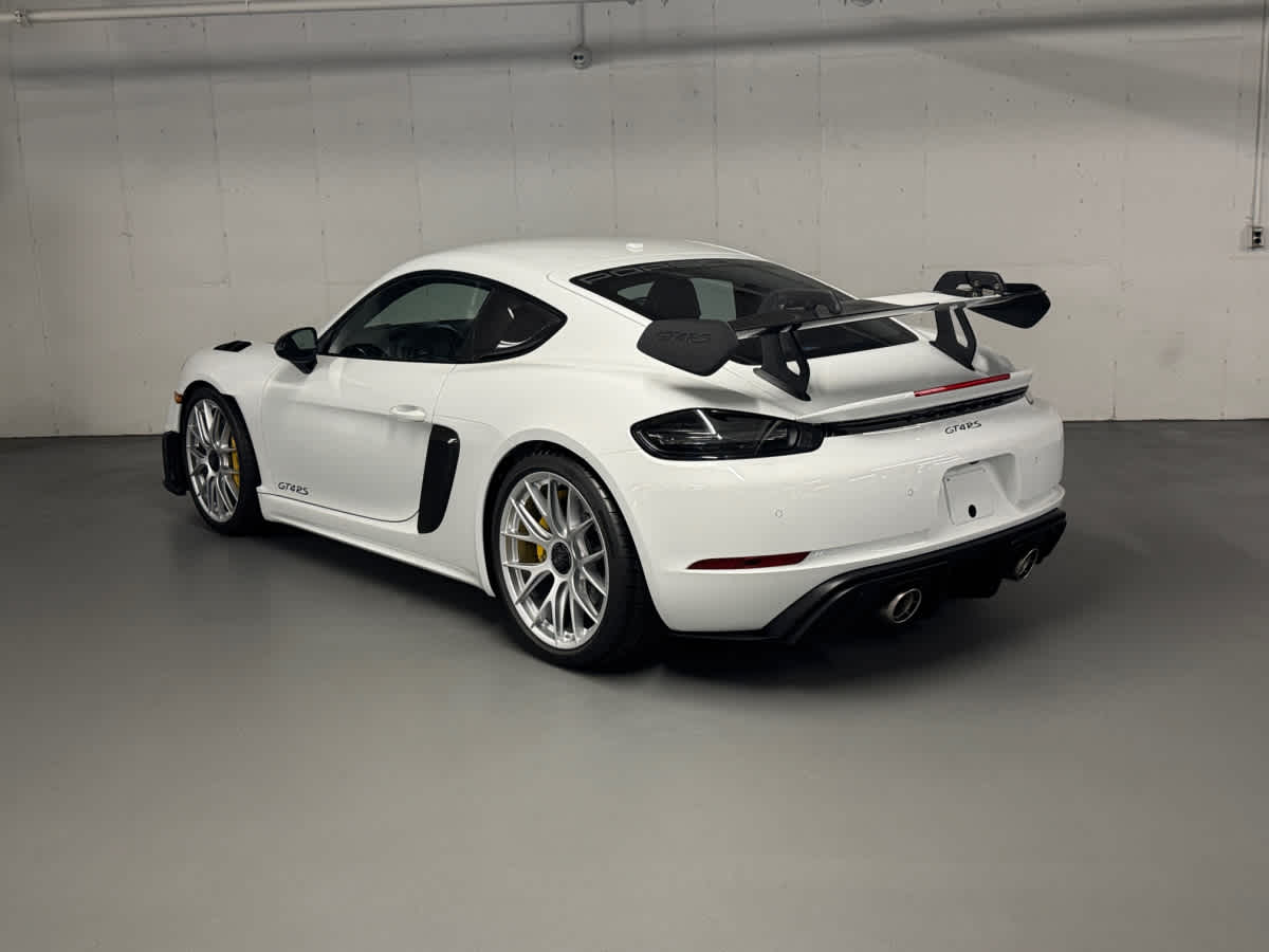 new 2025 Porsche 718 Cayman car