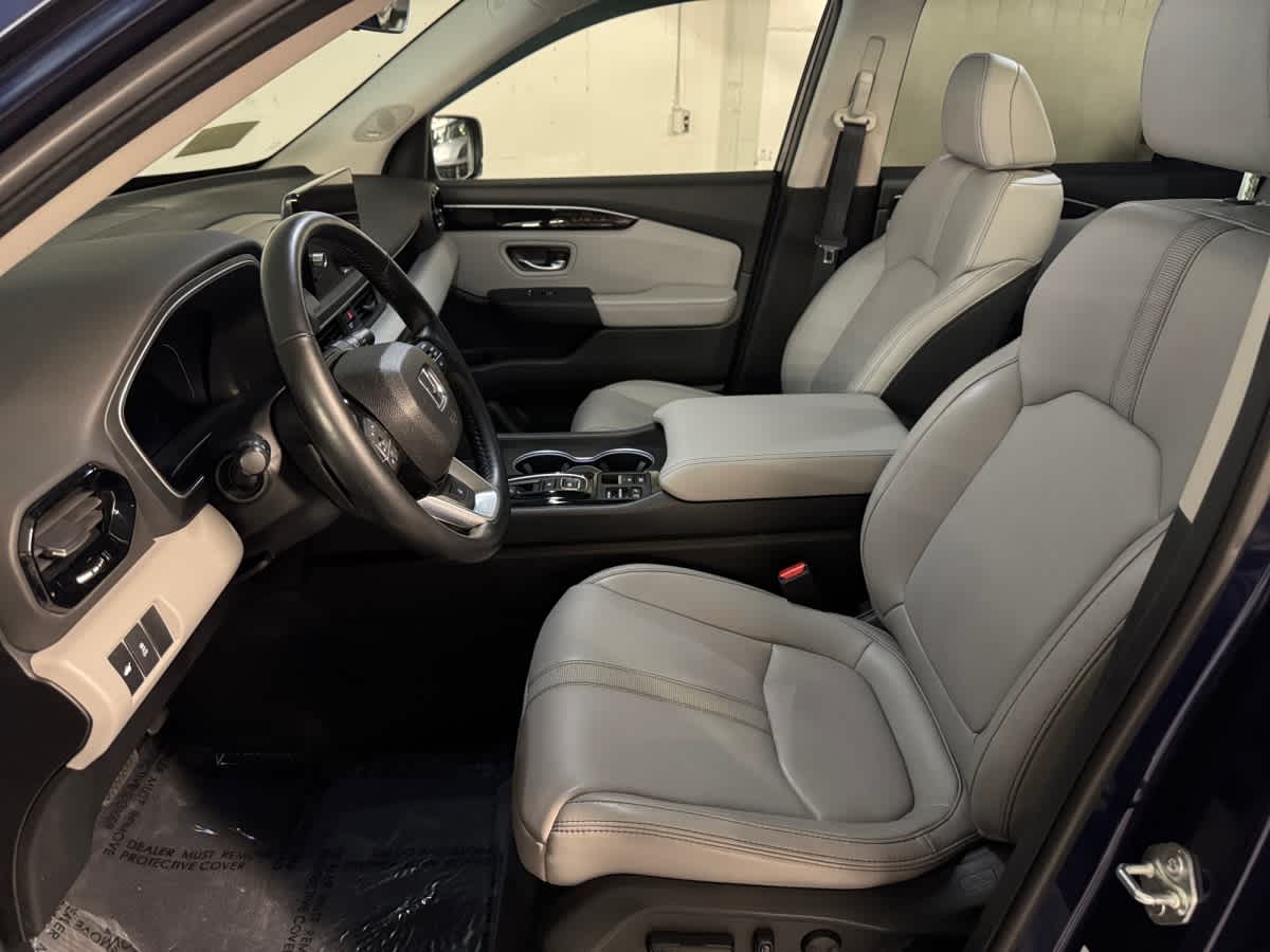 used 2023 Honda Pilot car, priced at $37,997
