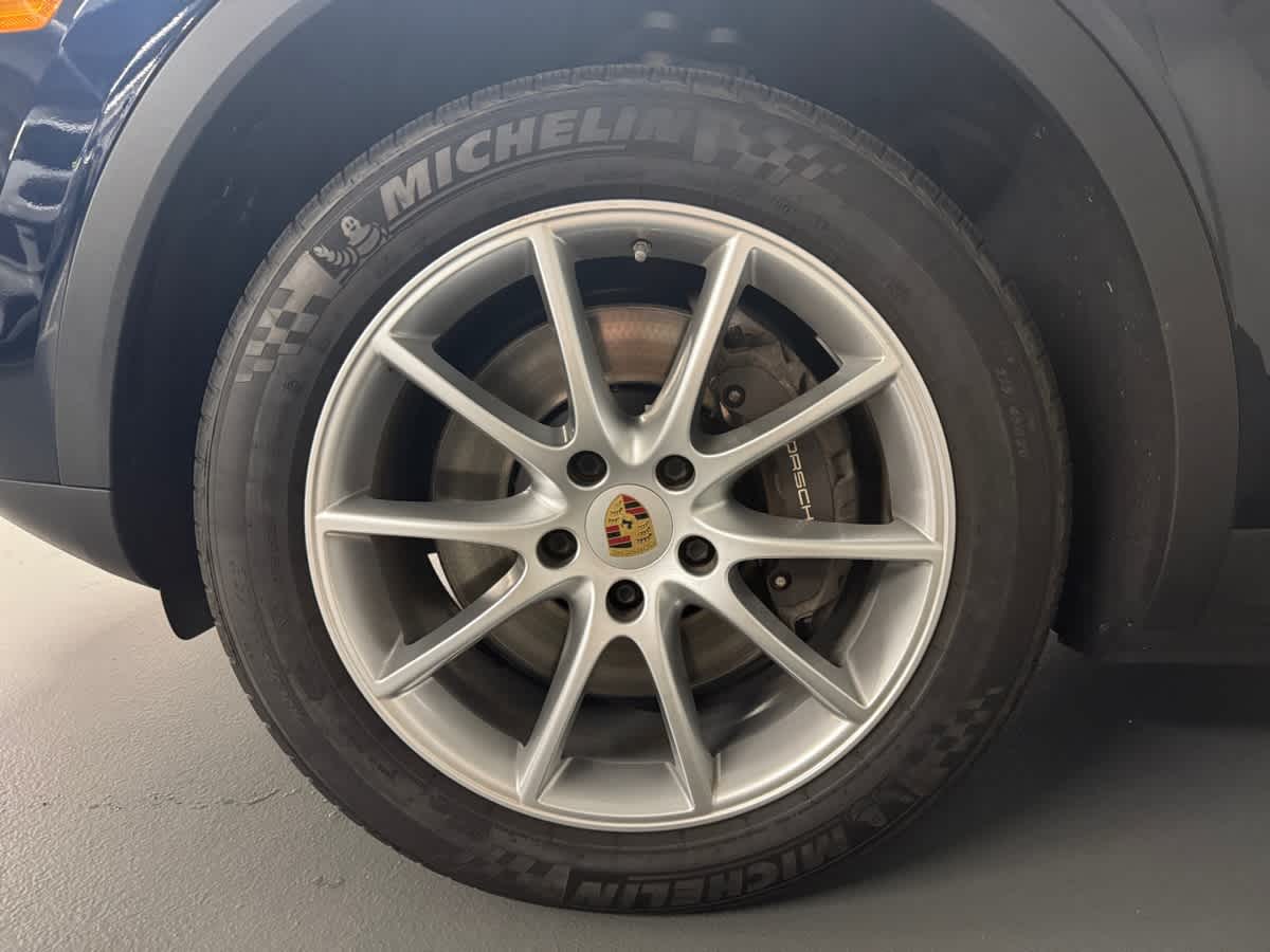 used 2022 Porsche Cayenne car, priced at $59,998
