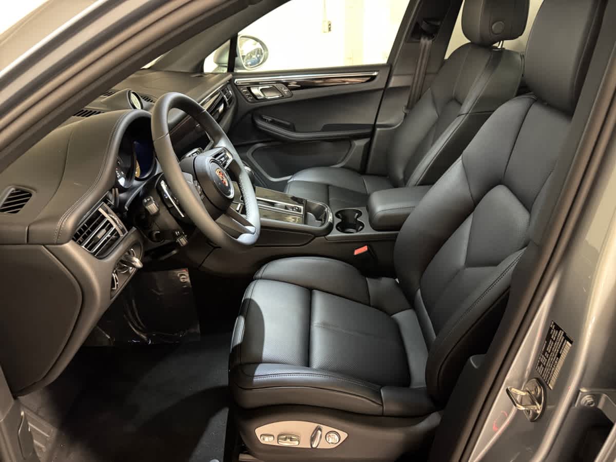 new 2025 Porsche Macan car