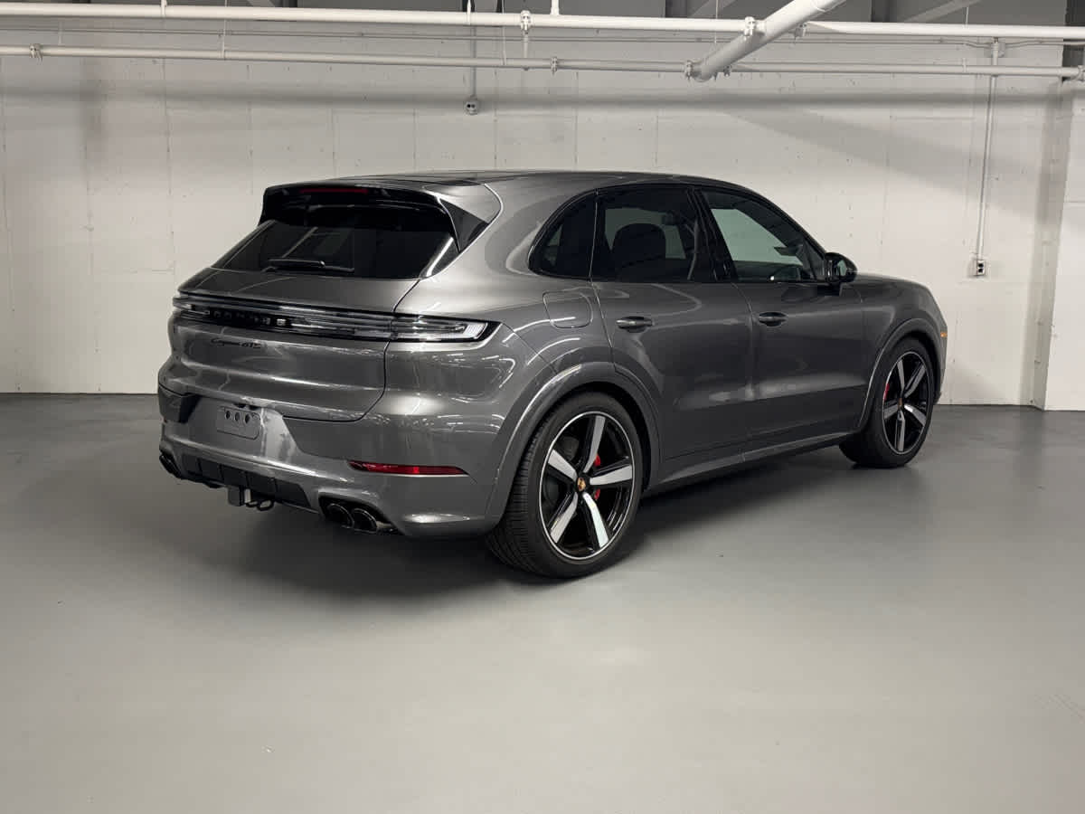 new 2025 Porsche Cayenne car