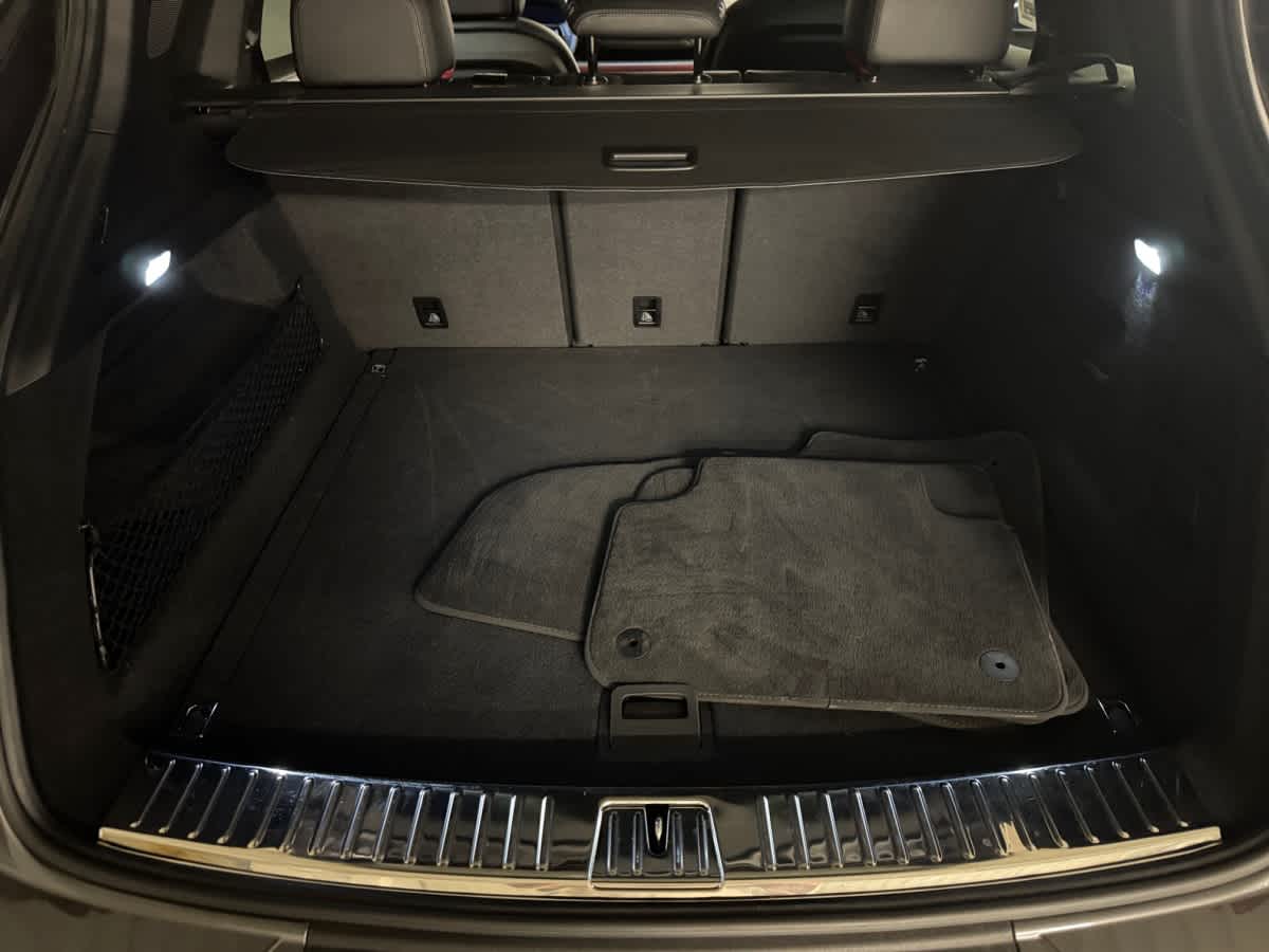 used 2025 Porsche Cayenne car, priced at $92,998