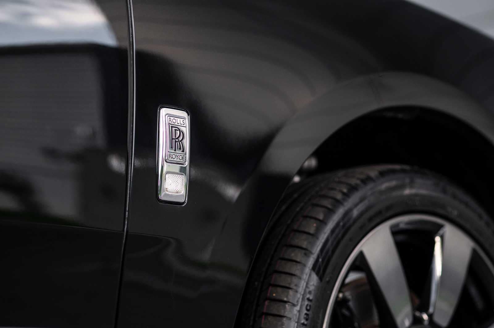 used 2022 Rolls-Royce Cullinan car, priced at $280,497