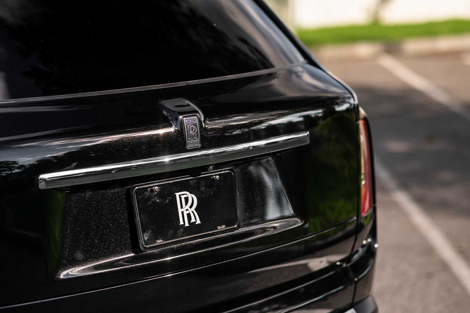 used 2022 Rolls-Royce Cullinan car, priced at $280,497