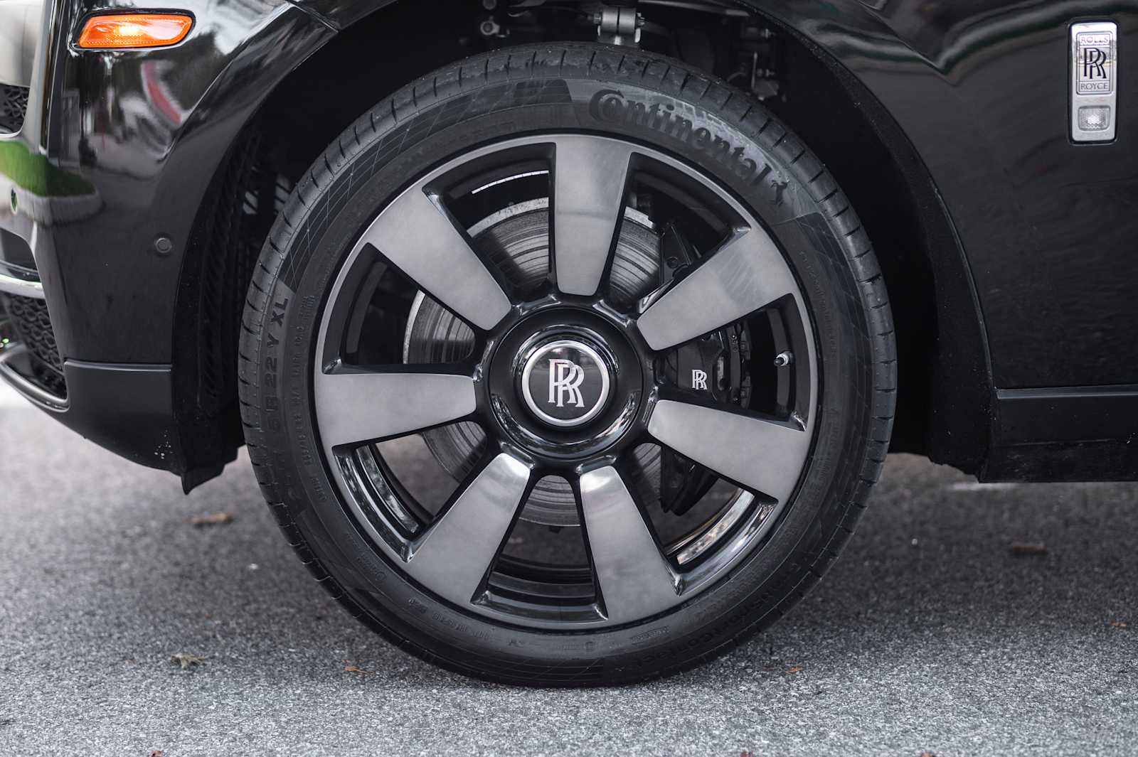 used 2022 Rolls-Royce Cullinan car, priced at $280,497