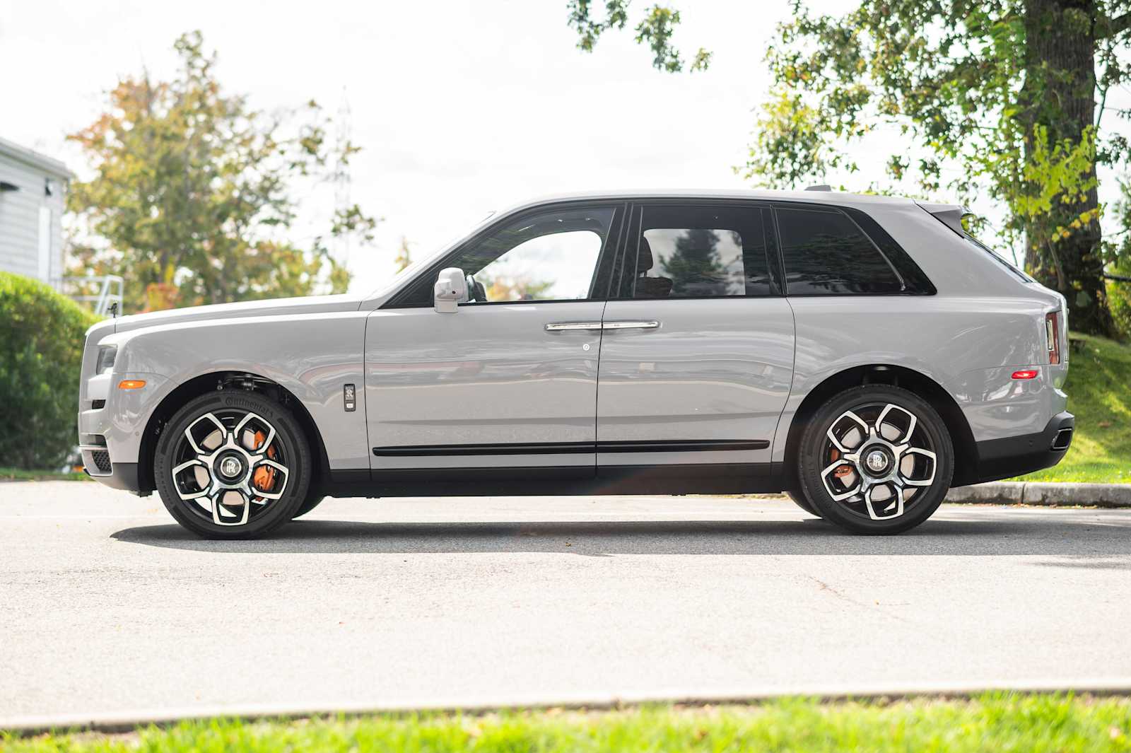 used 2024 Rolls-Royce Cullinan car, priced at $418,497