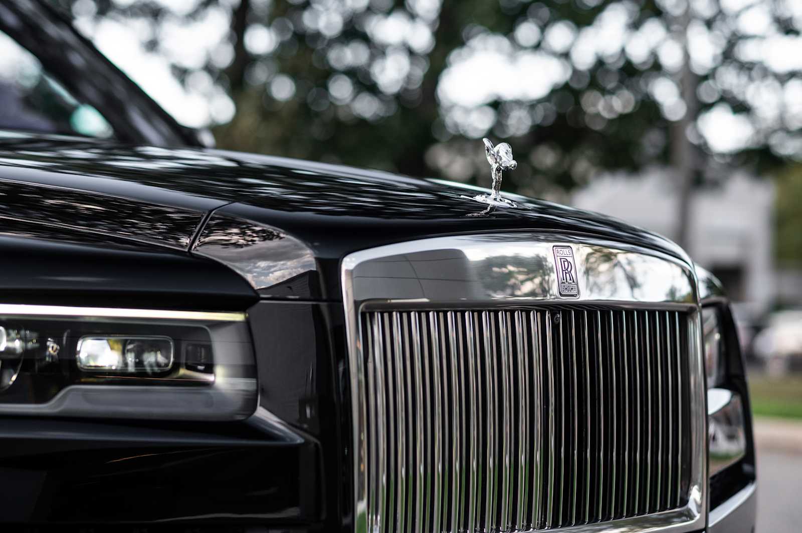used 2022 Rolls-Royce Cullinan car, priced at $280,497