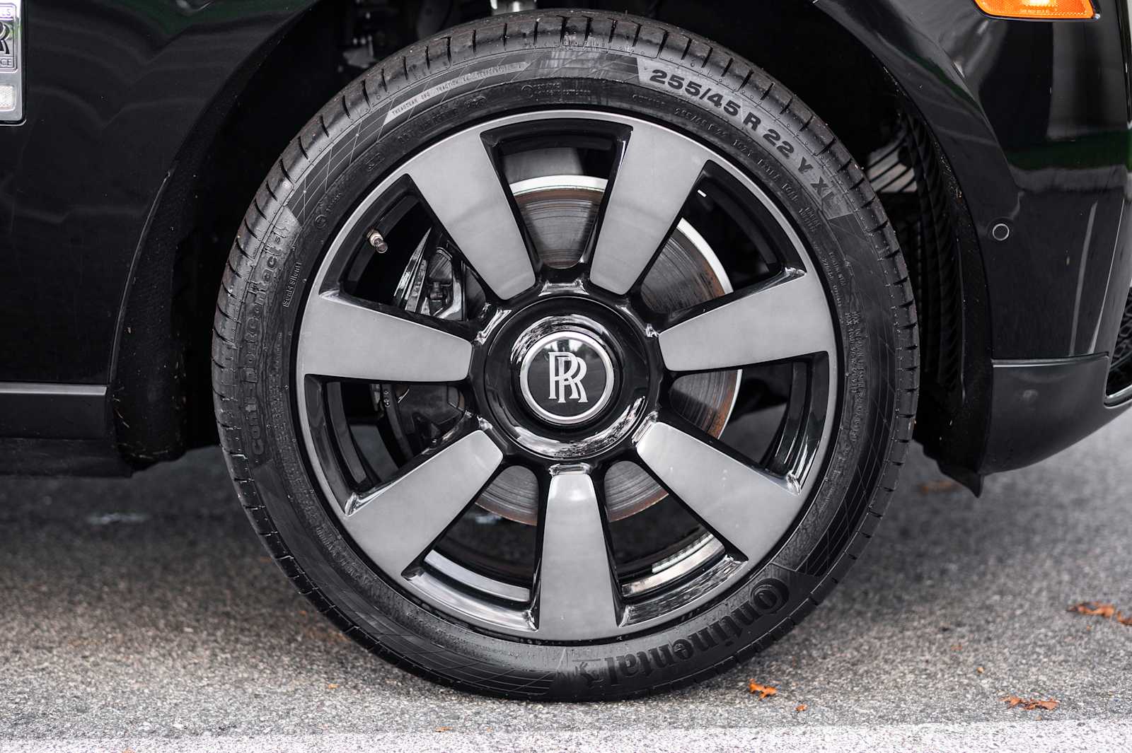 used 2022 Rolls-Royce Cullinan car, priced at $280,497