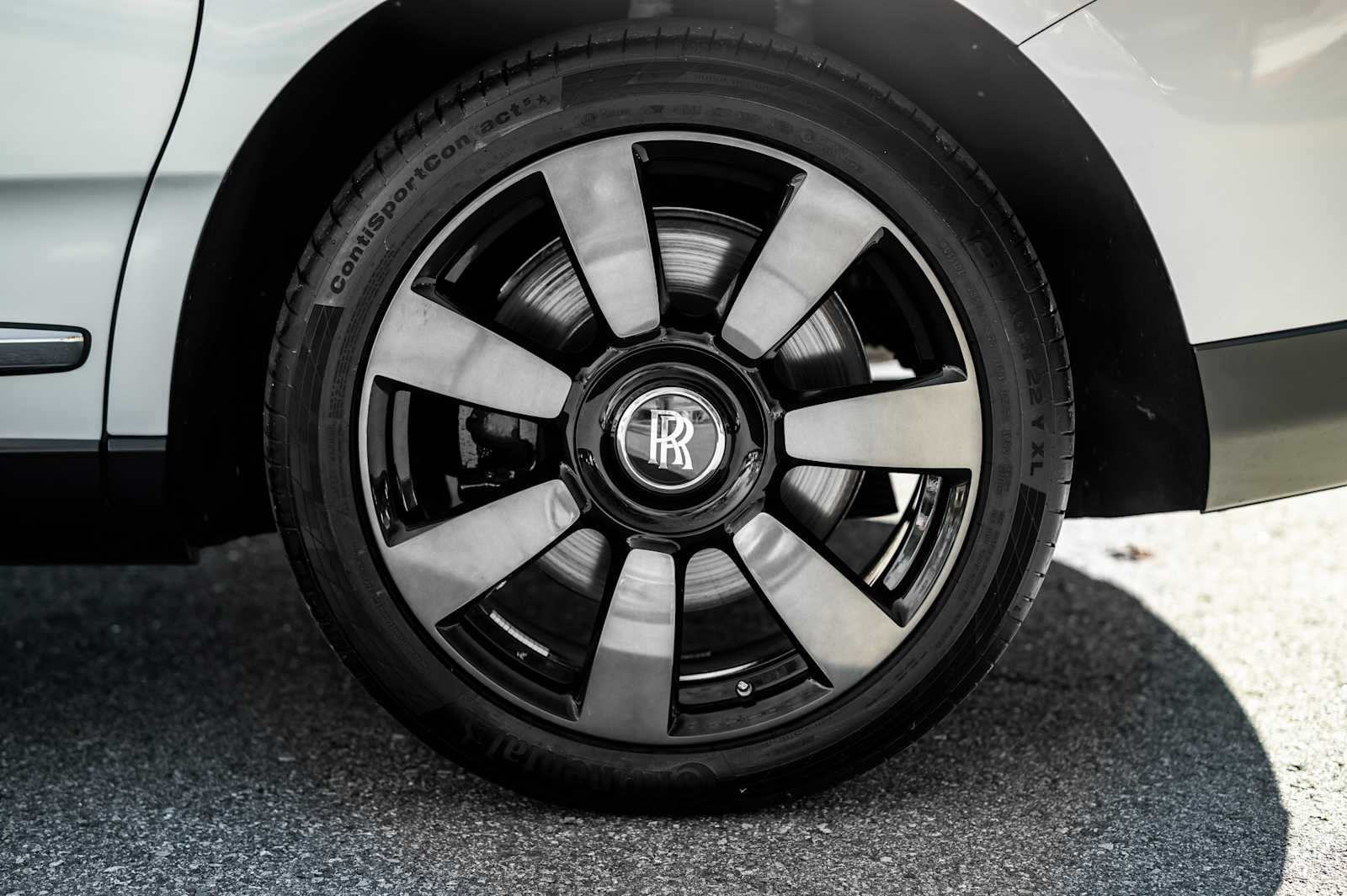 used 2022 Rolls-Royce Cullinan car, priced at $290,497