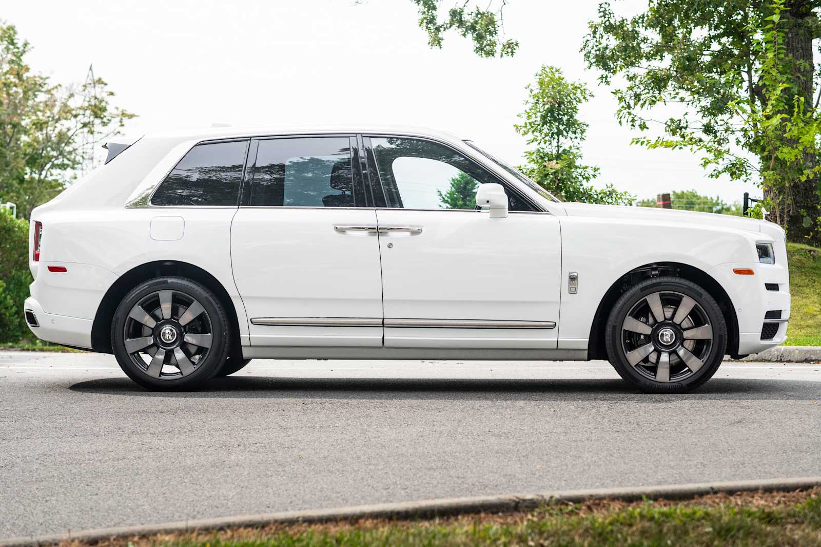 used 2023 Rolls-Royce Cullinan car, priced at $314,998