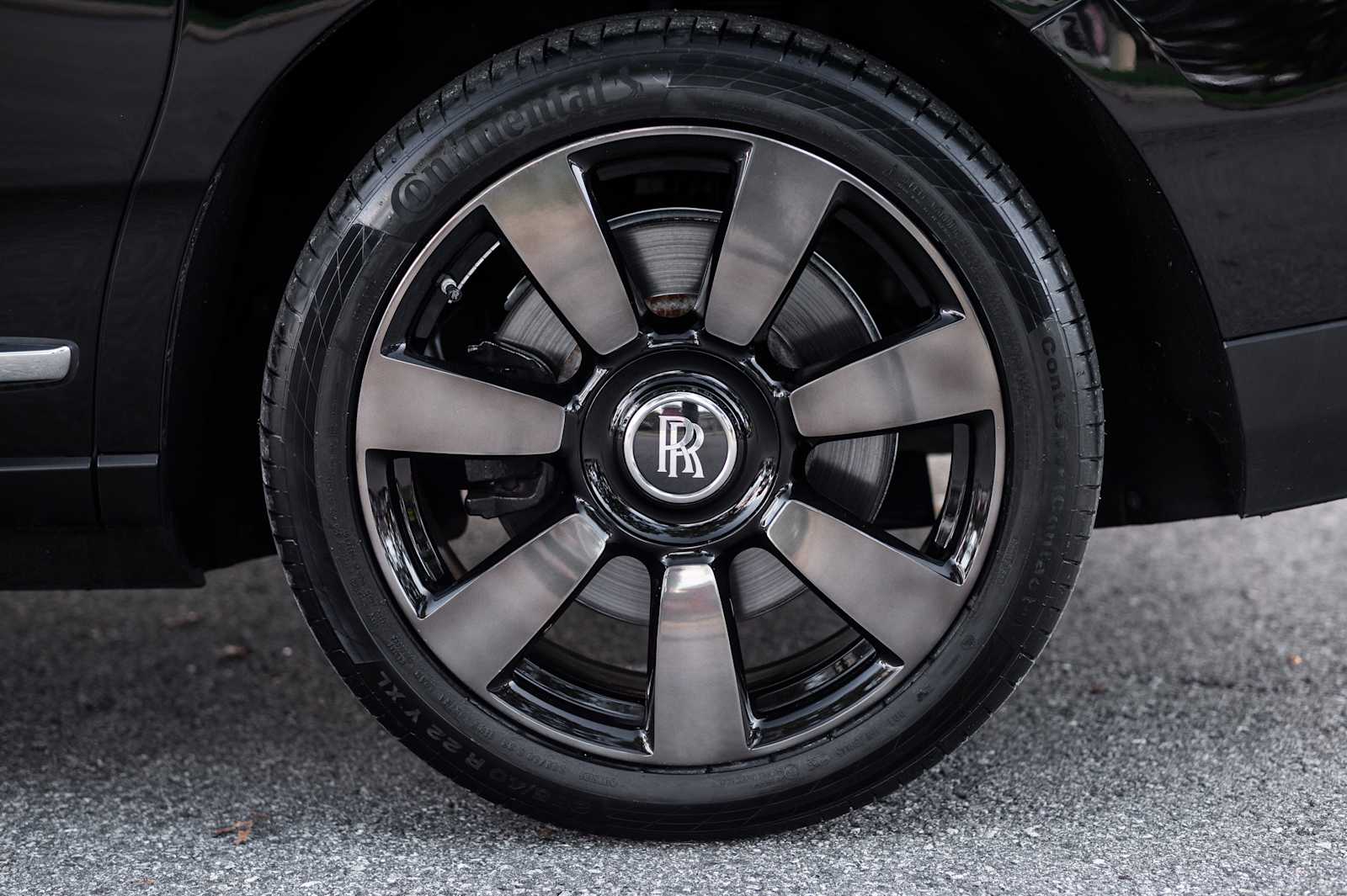 used 2022 Rolls-Royce Cullinan car, priced at $280,497