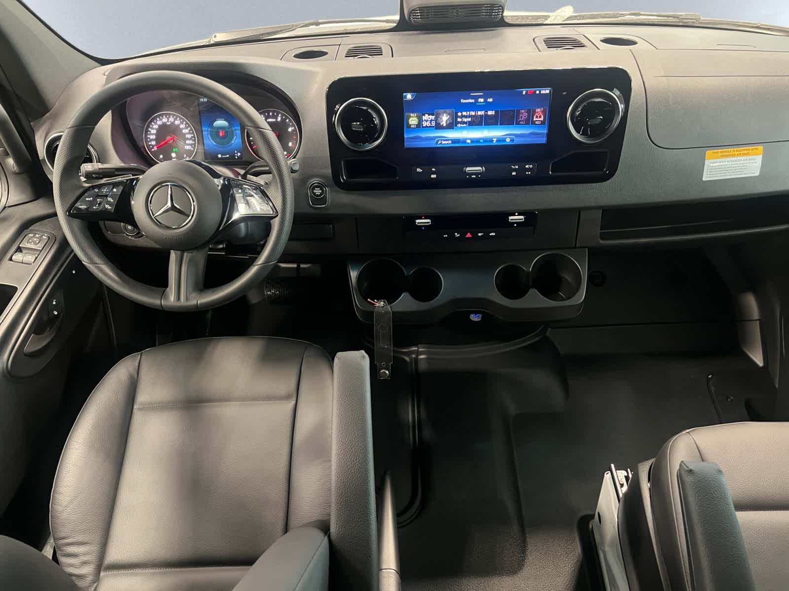 new 2025 Mercedes-Benz Sprinter 2500 car
