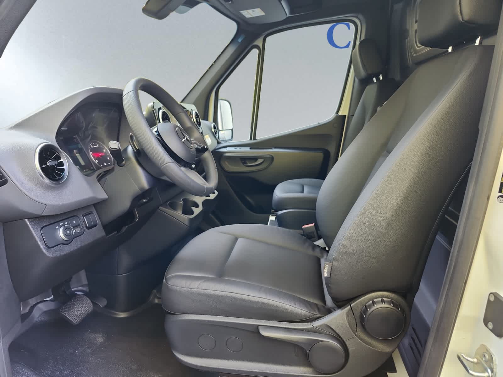 new 2025 Mercedes-Benz Sprinter 2500 car
