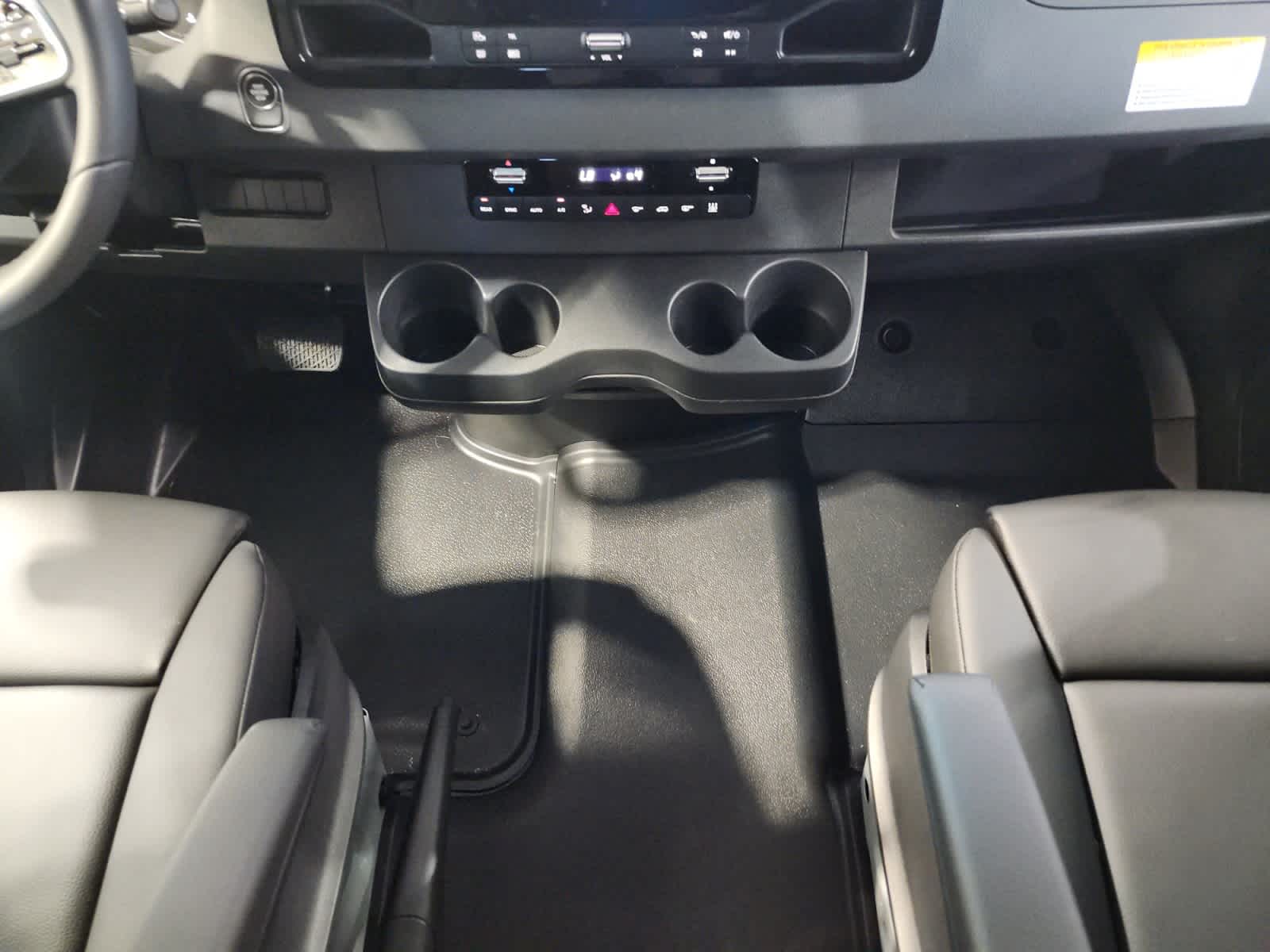 new 2024 Mercedes-Benz Sprinter 2500 car