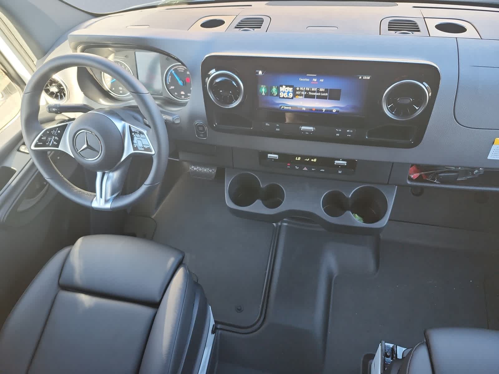 new 2024 Mercedes-Benz eSprinter 2500 car