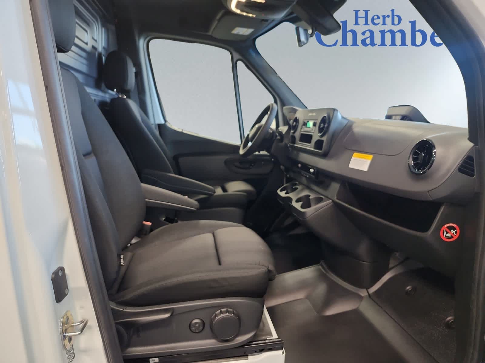 new 2025 Mercedes-Benz Sprinter 2500 car