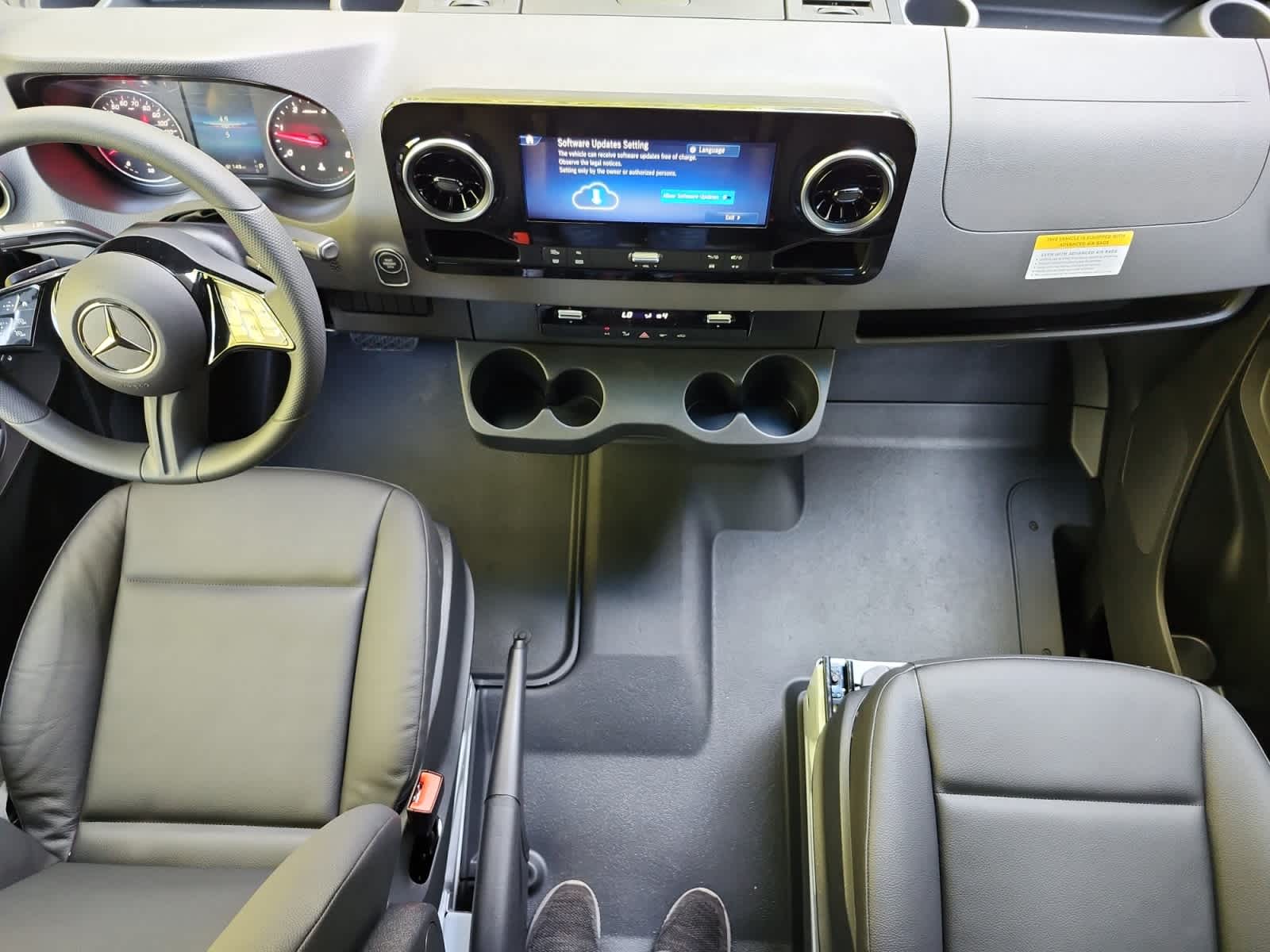 new 2025 Mercedes-Benz Sprinter 2500 car