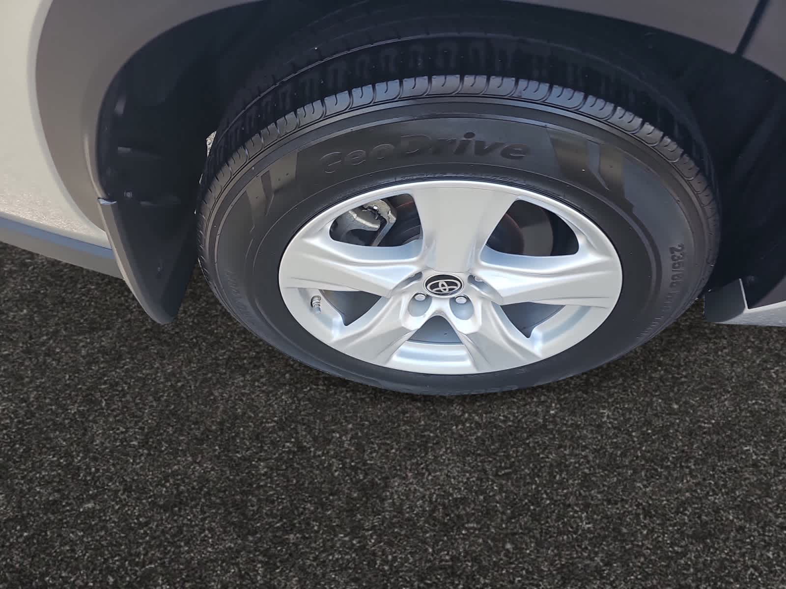 used 2021 Toyota Highlander car, priced at $30,497