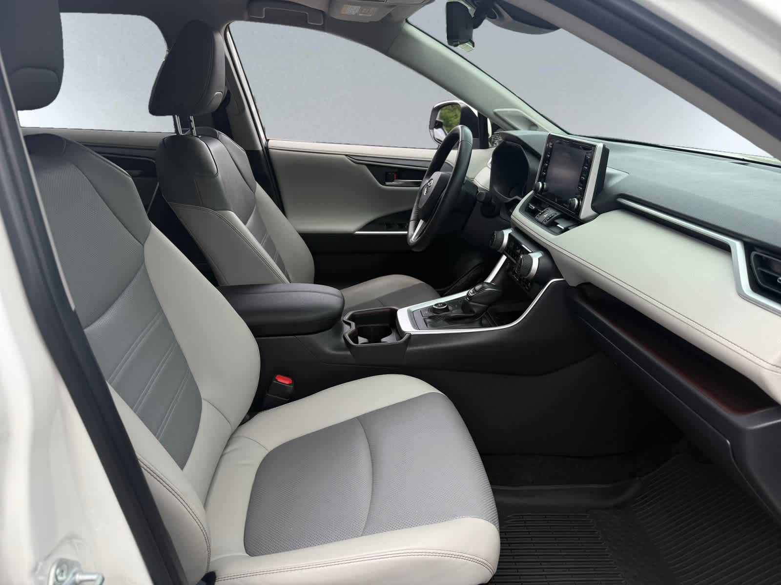used 2021 Toyota RAV4 car, priced at $31,998