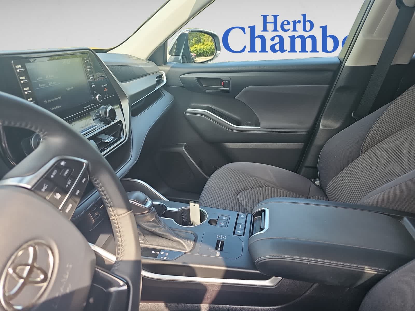 used 2021 Toyota Highlander car, priced at $30,497