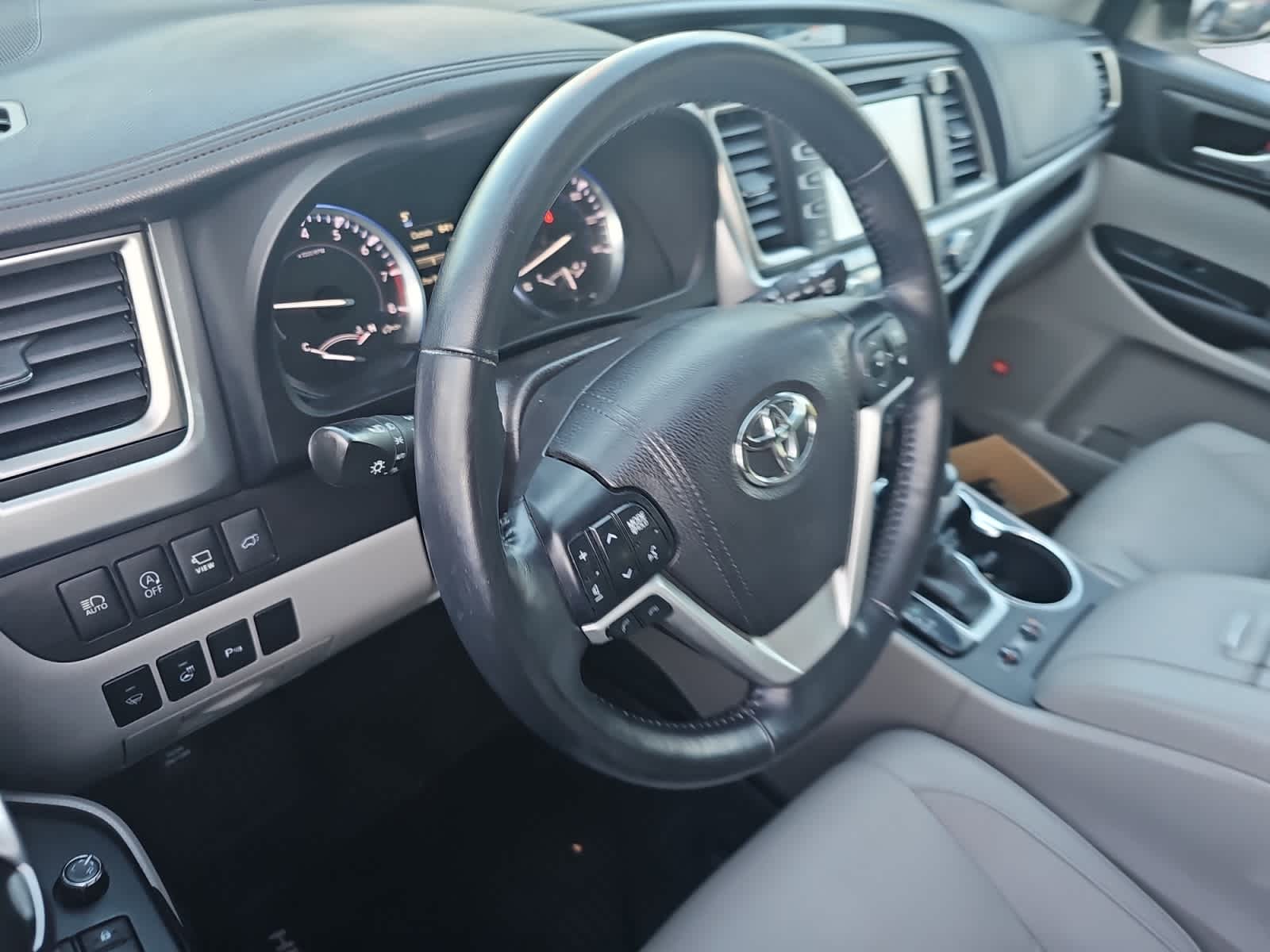 used 2017 Toyota Highlander car, priced at $34,497