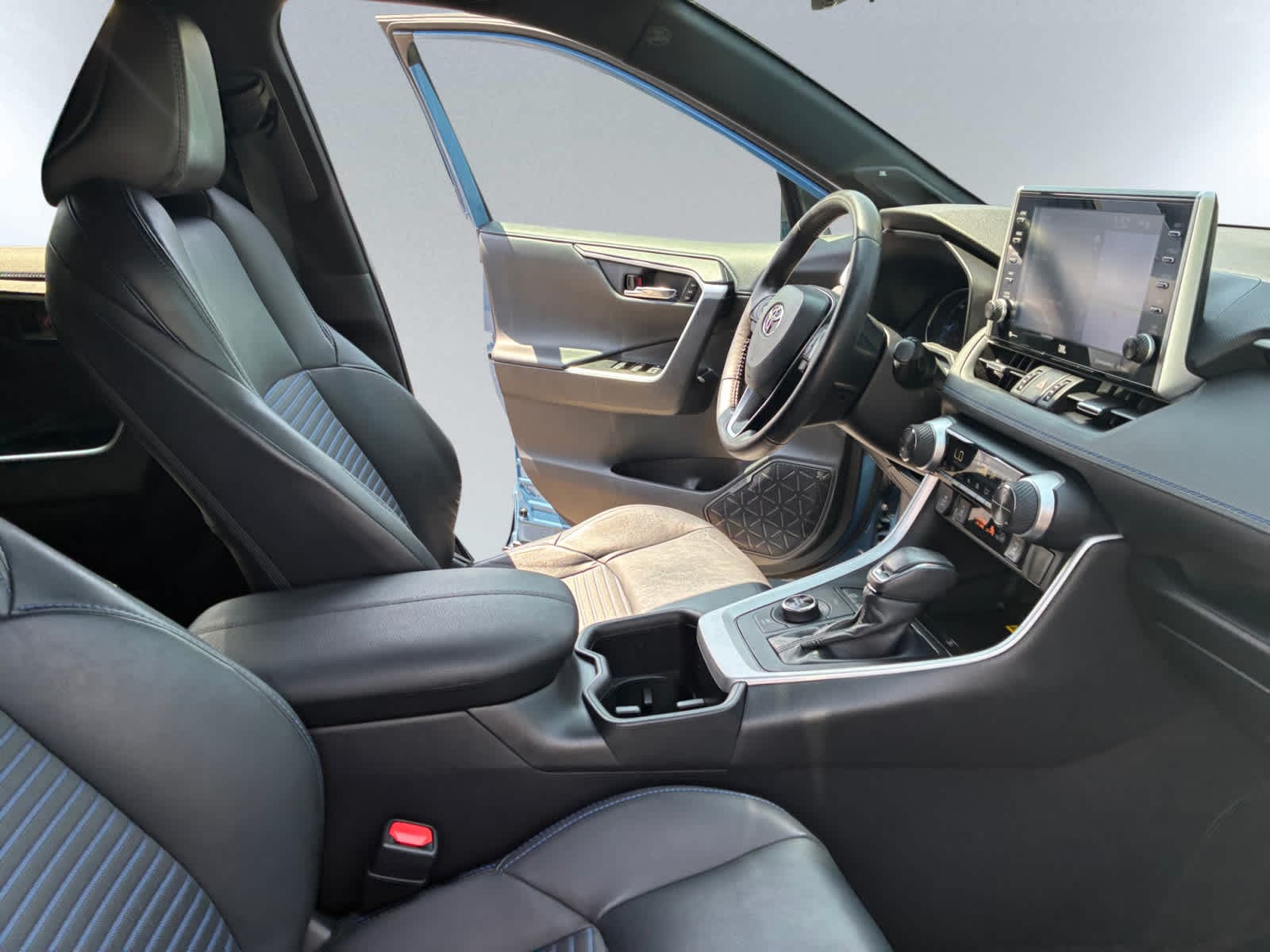 used 2022 Toyota RAV4 car, priced at $31,998