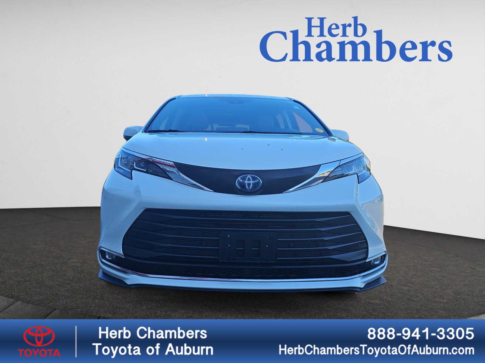 used 2021 Toyota Sienna car, priced at $35,998