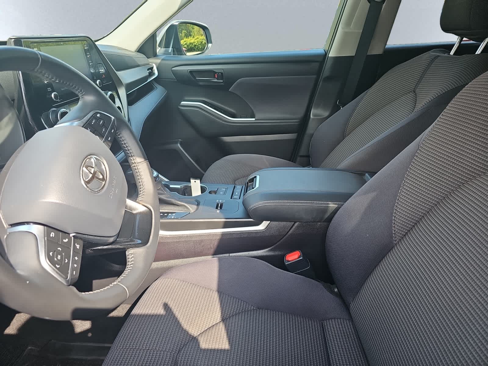 used 2021 Toyota Highlander car, priced at $30,497