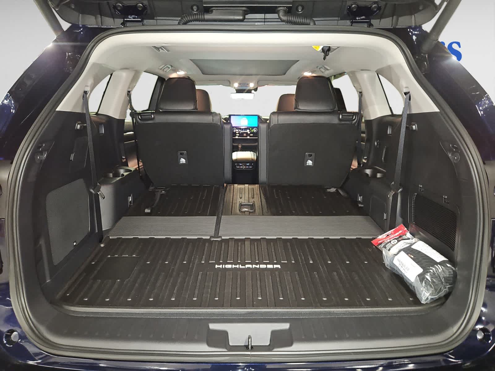 new 2025 Toyota Highlander car, priced at $56,287