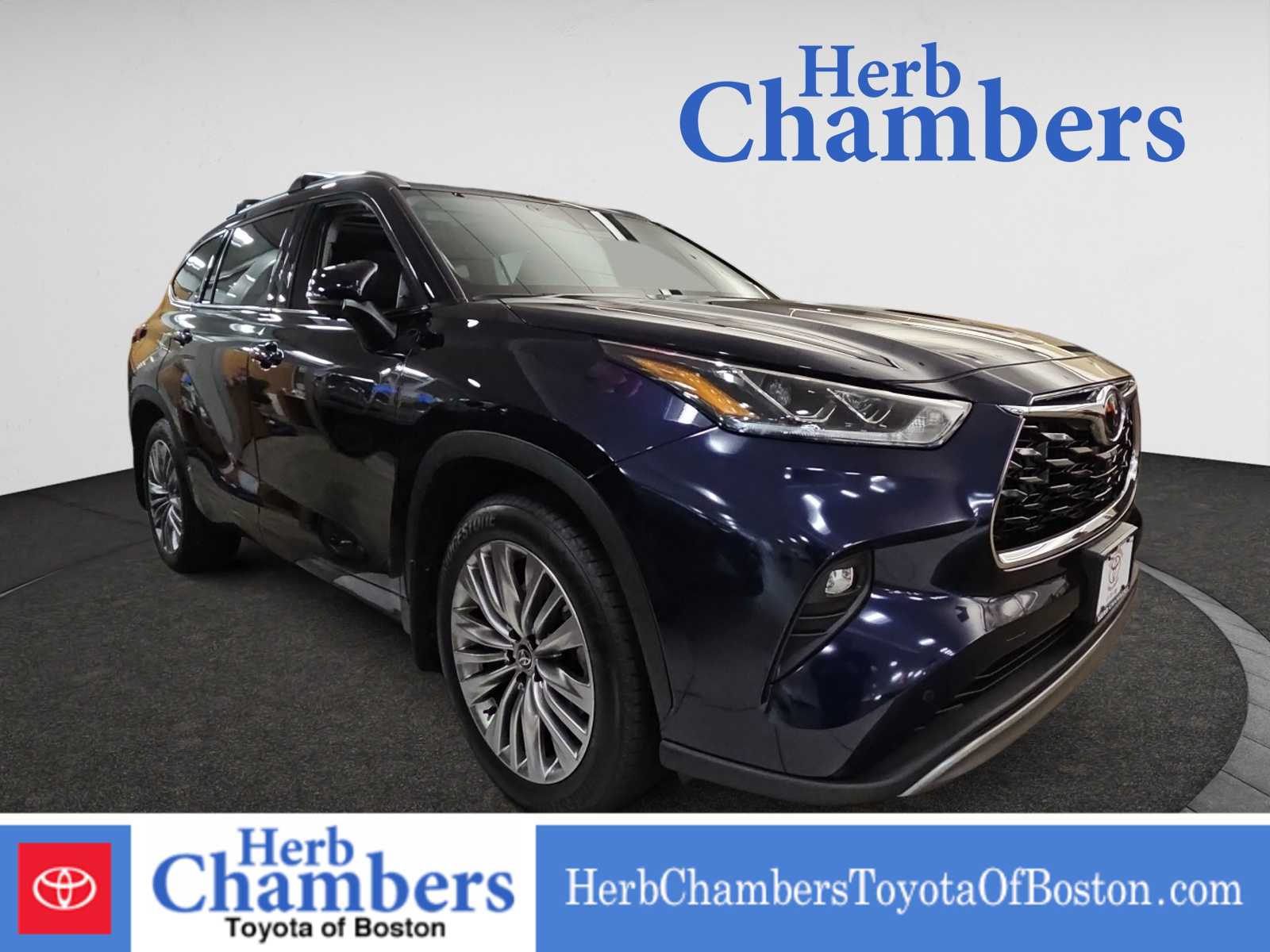 new 2025 Toyota Highlander car, priced at $56,287
