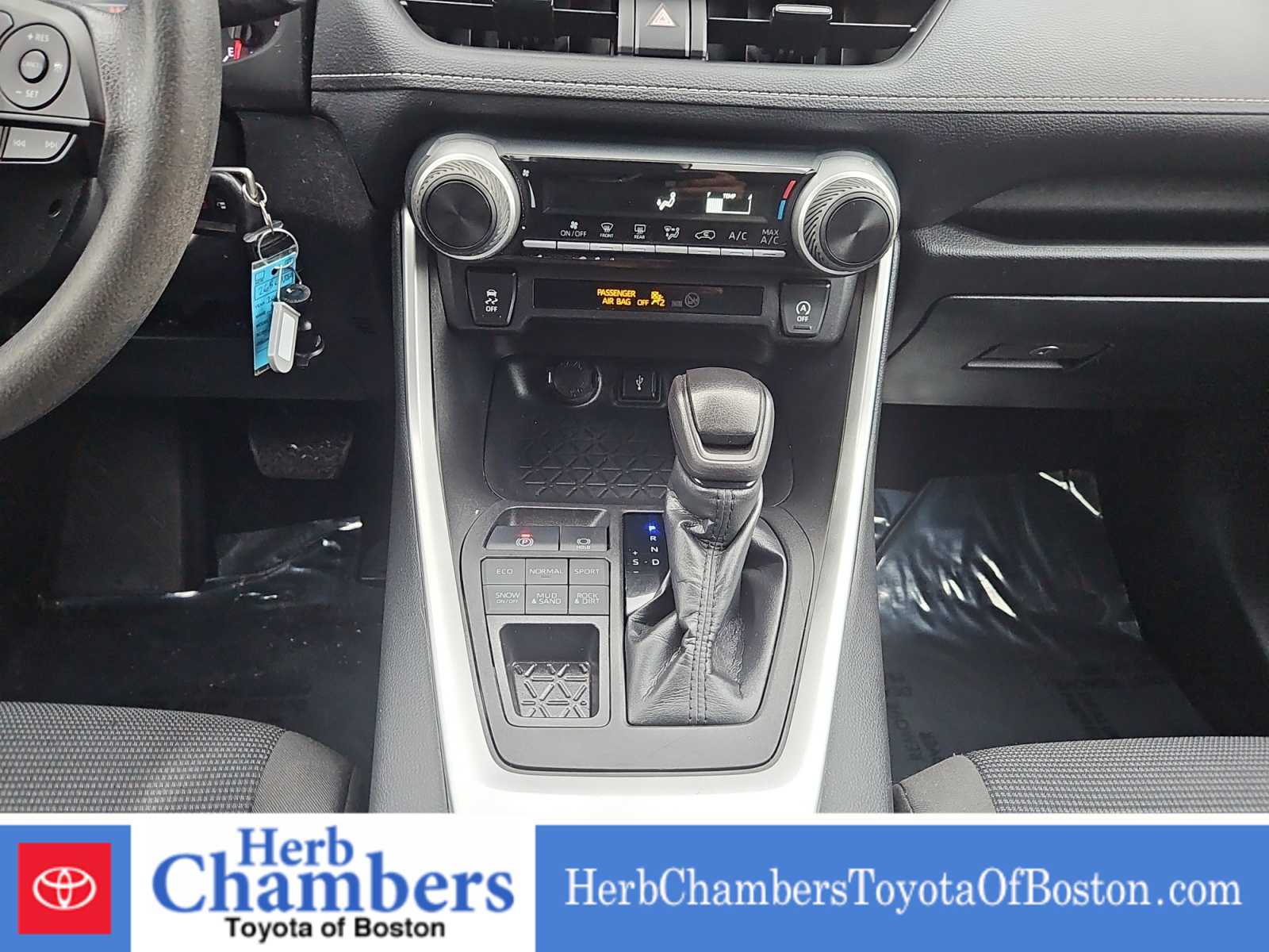 used 2022 Toyota RAV4 car, priced at $26,998