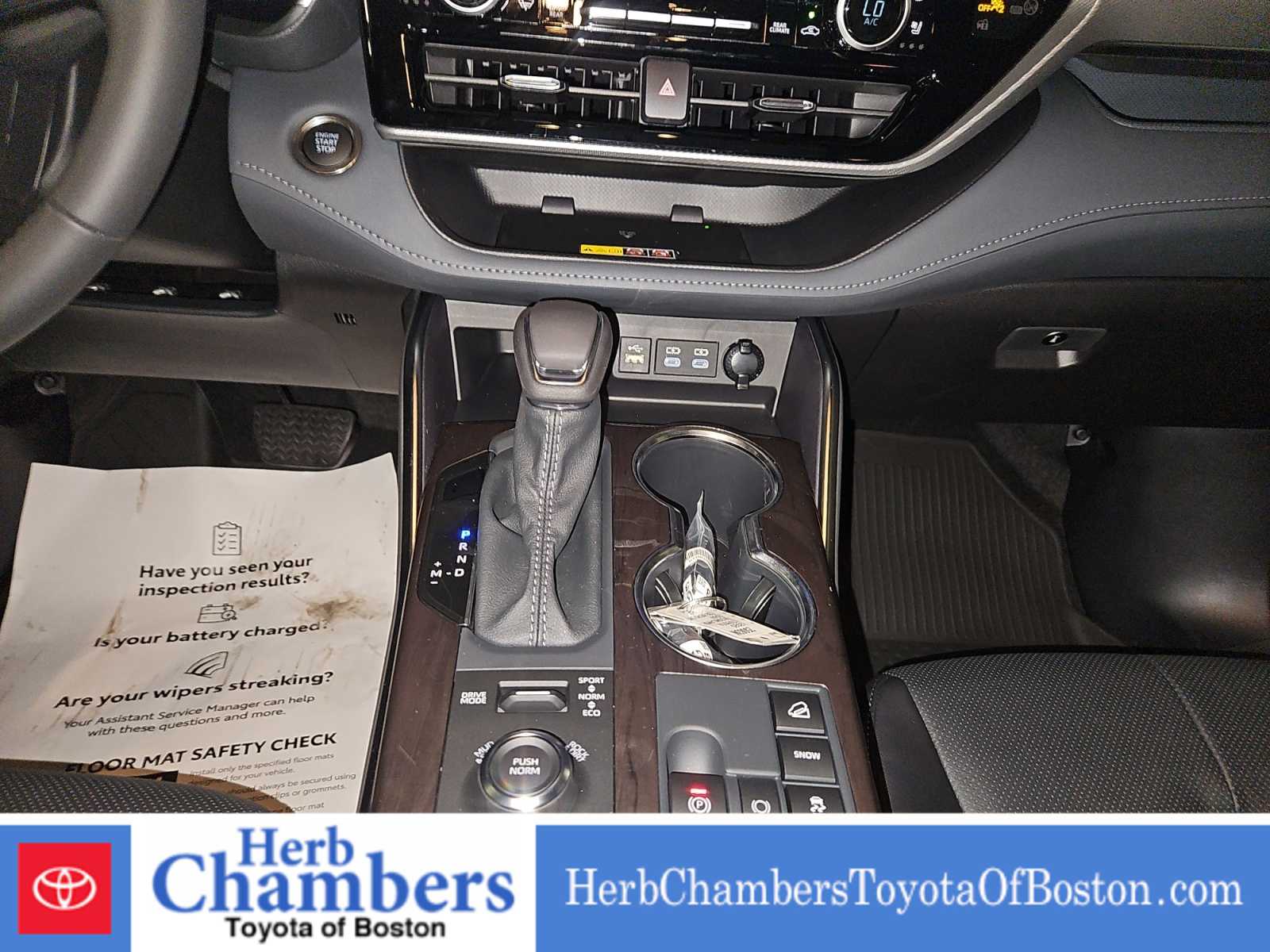 new 2025 Toyota Highlander car, priced at $56,287