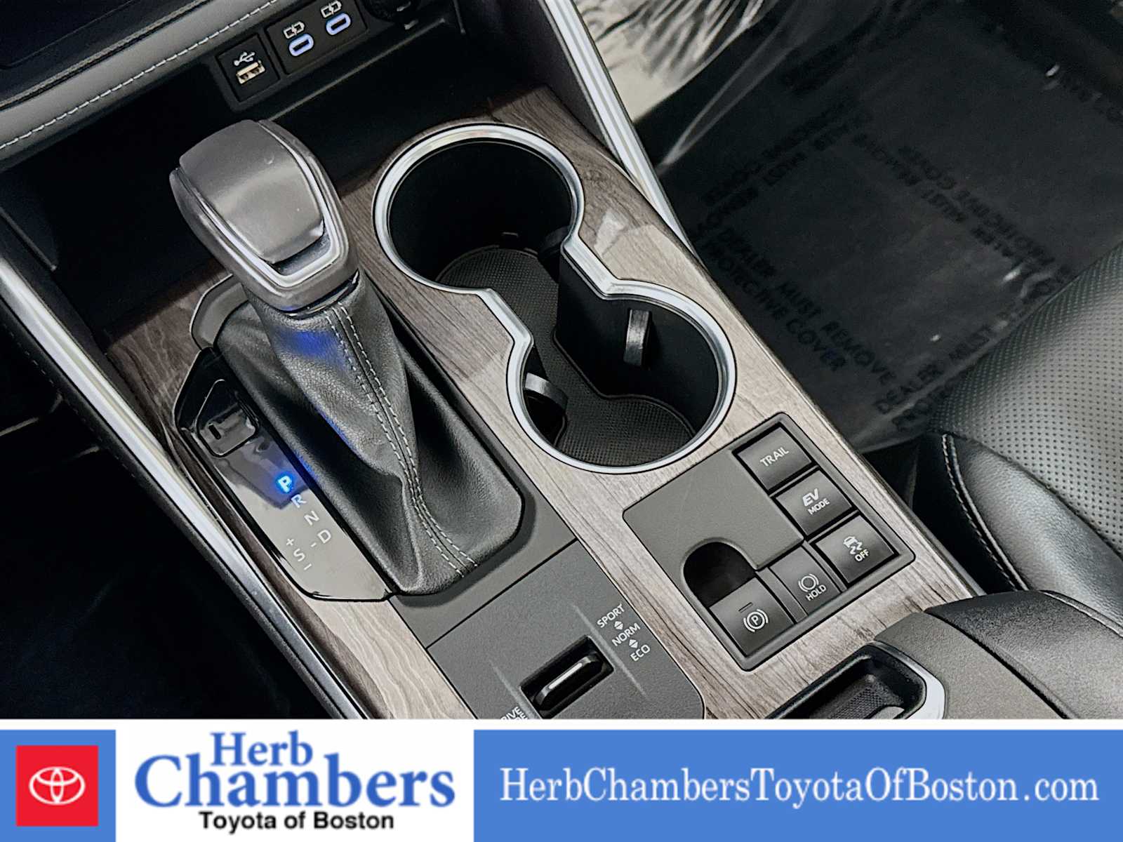 used 2023 Toyota Highlander car, priced at $47,497