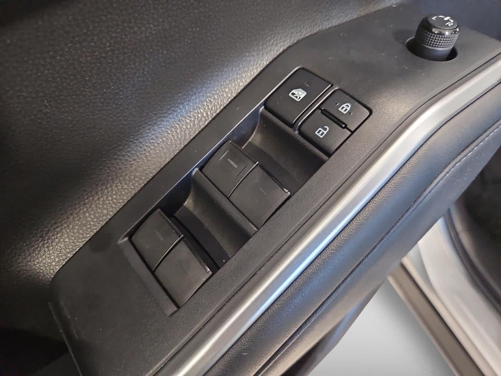 used 2022 Toyota Highlander car, priced at $39,497