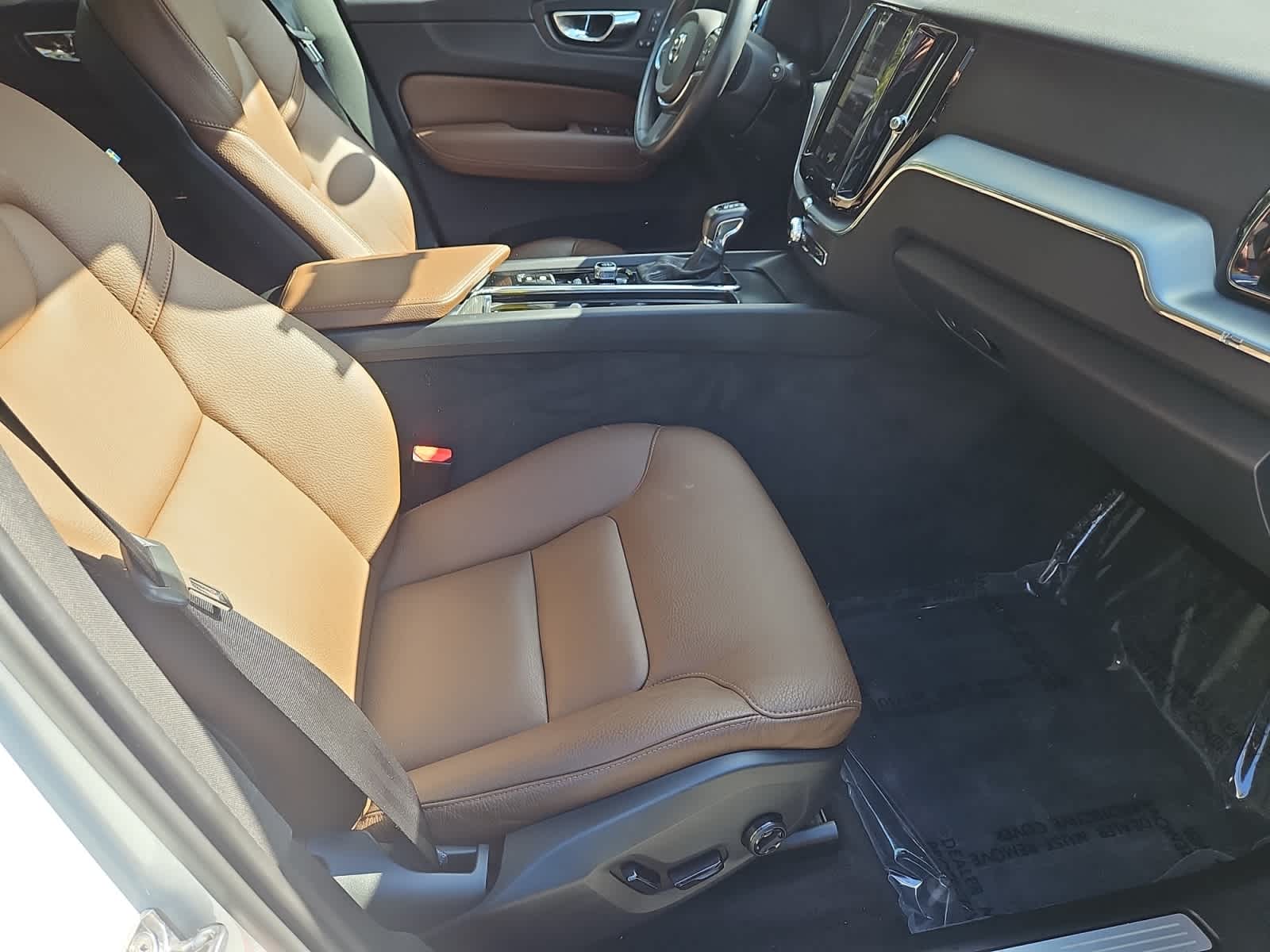 used 2018 Volvo XC60 car, priced at $23,297