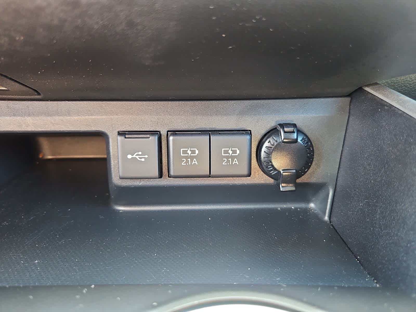 used 2020 Toyota Highlander car, priced at $33,998
