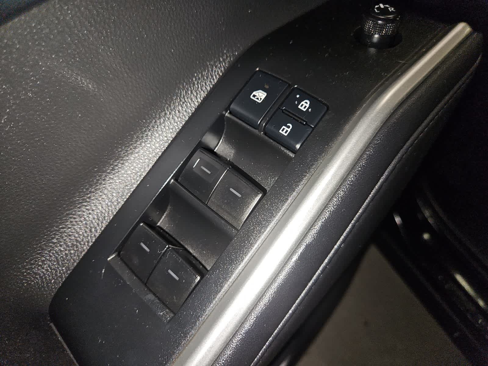 used 2021 Toyota Highlander car, priced at $29,998