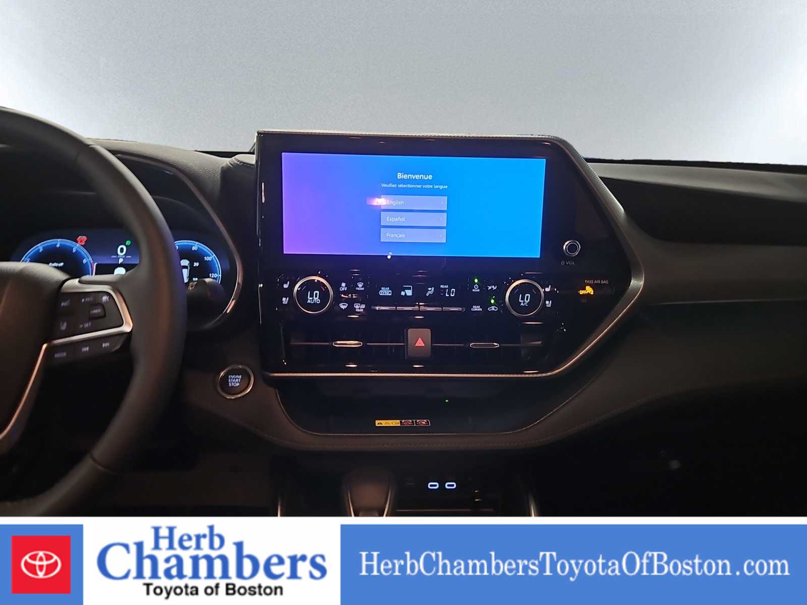 new 2025 Toyota Highlander car, priced at $56,287