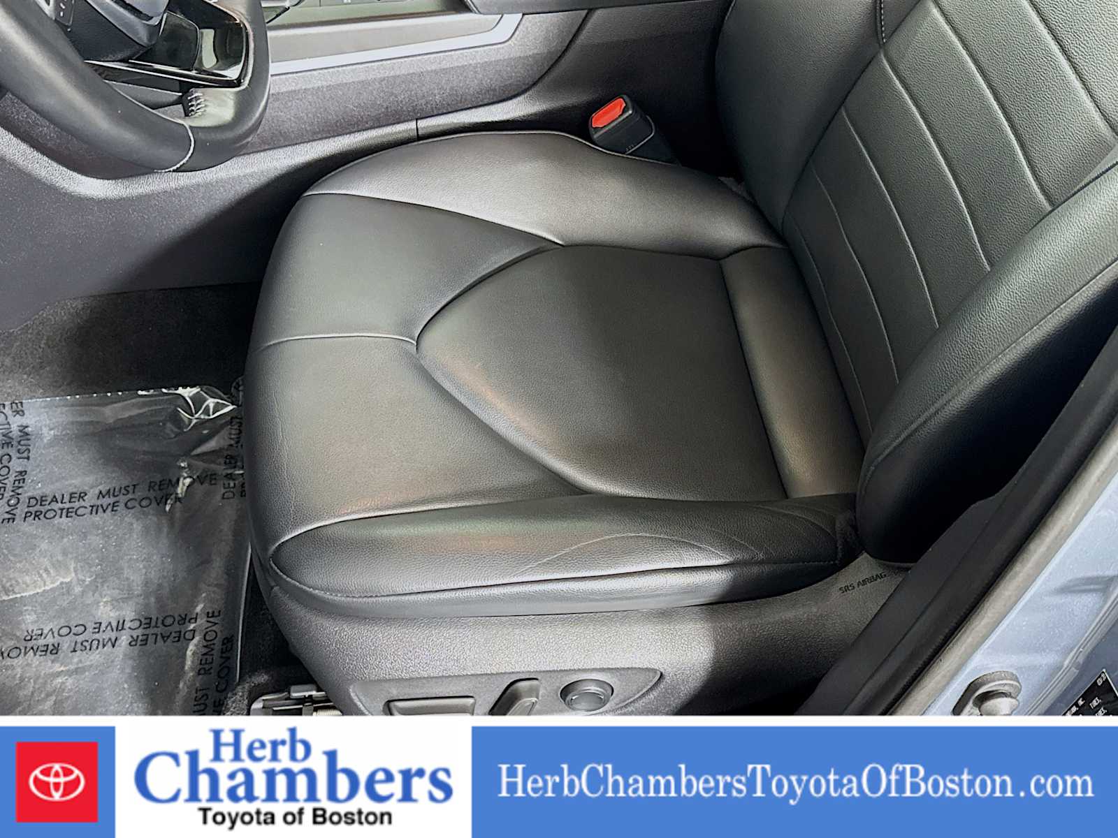 used 2020 Toyota Highlander car, priced at $32,097