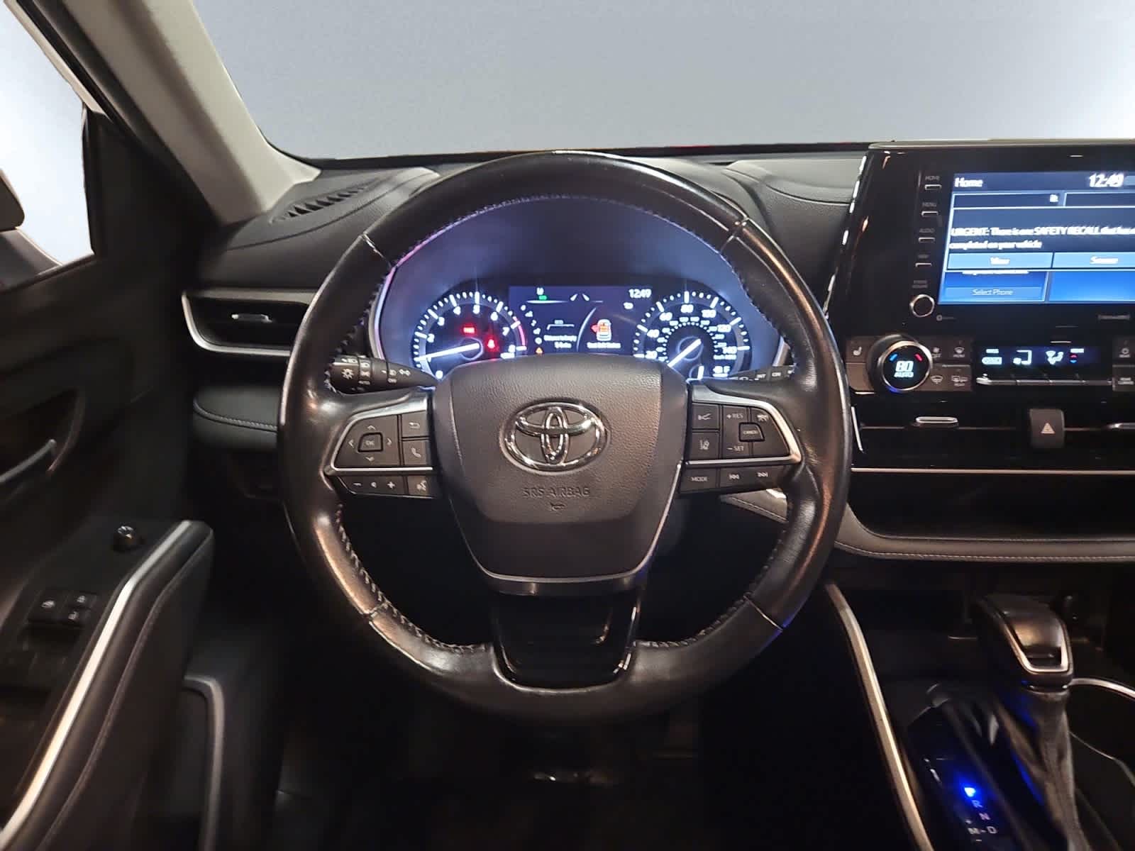 used 2021 Toyota Highlander car, priced at $36,297