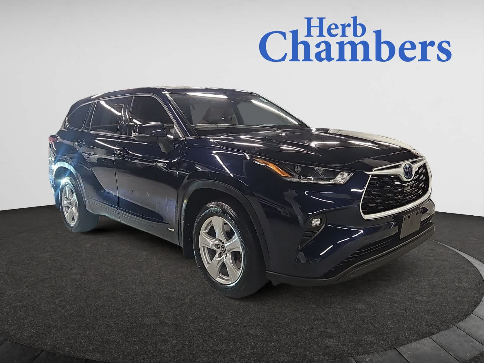 used 2021 Toyota Highlander car, priced at $28,397