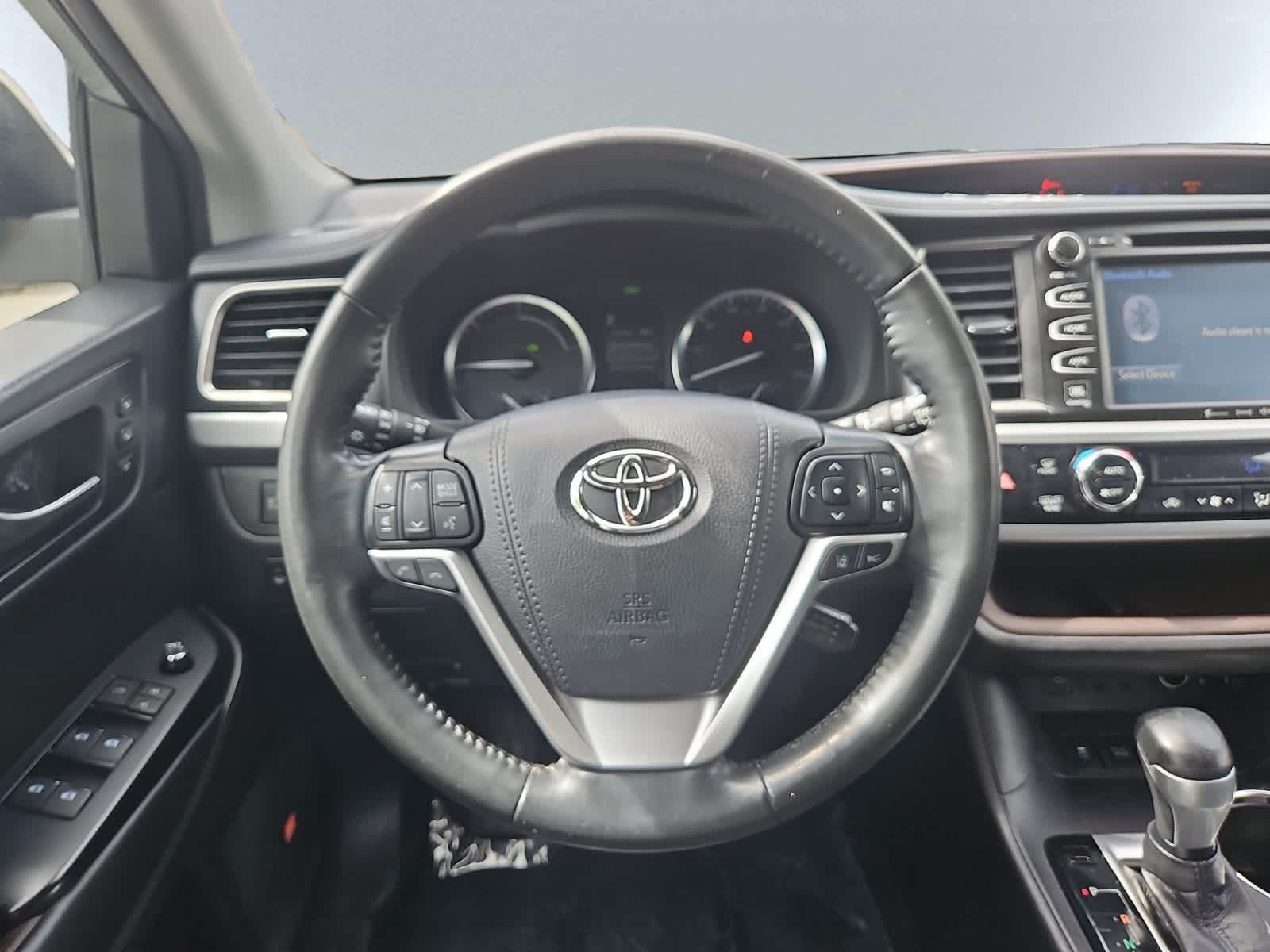 used 2019 Toyota Highlander car, priced at $32,998