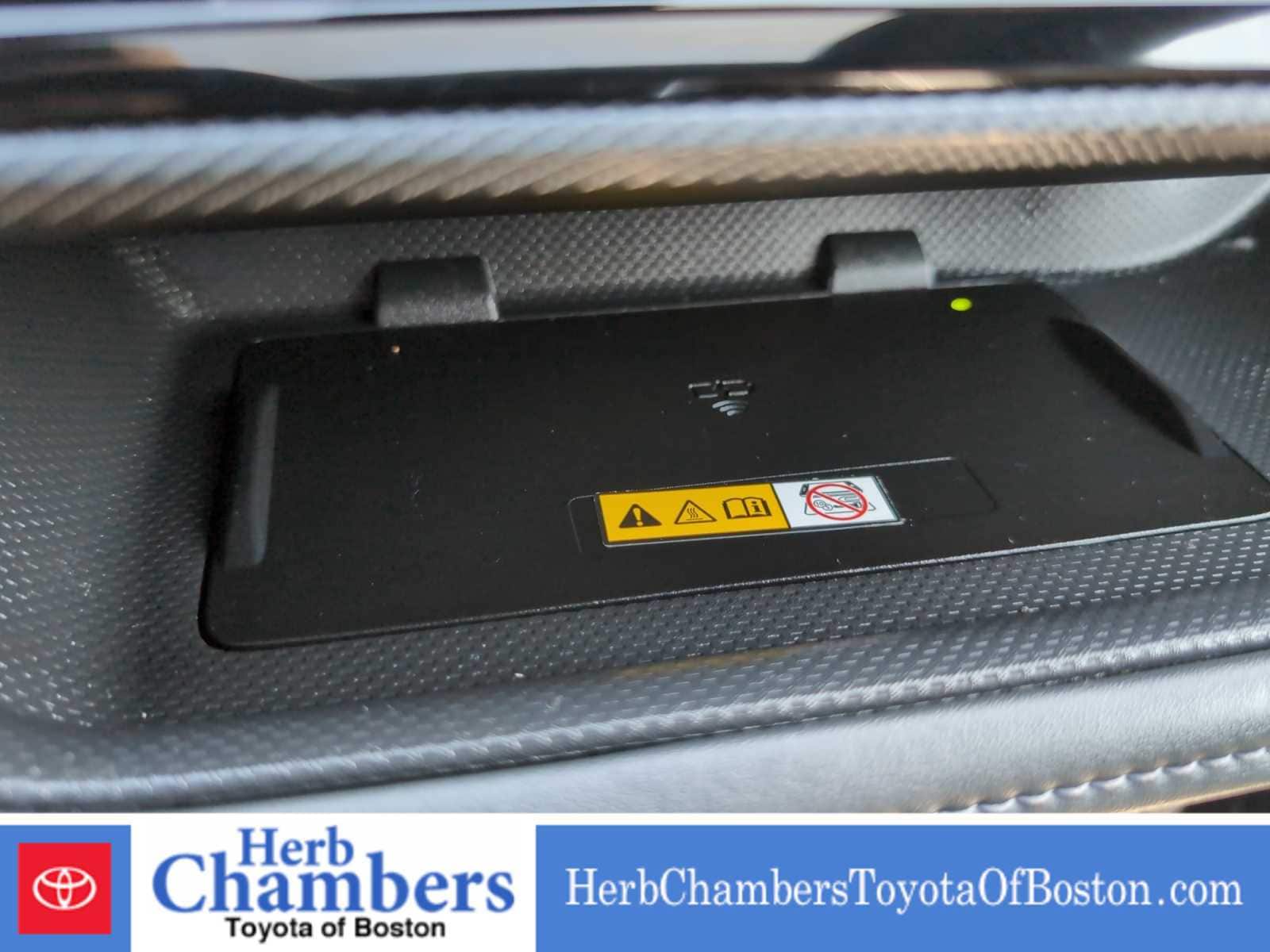 used 2024 Toyota Highlander car, priced at $44,297