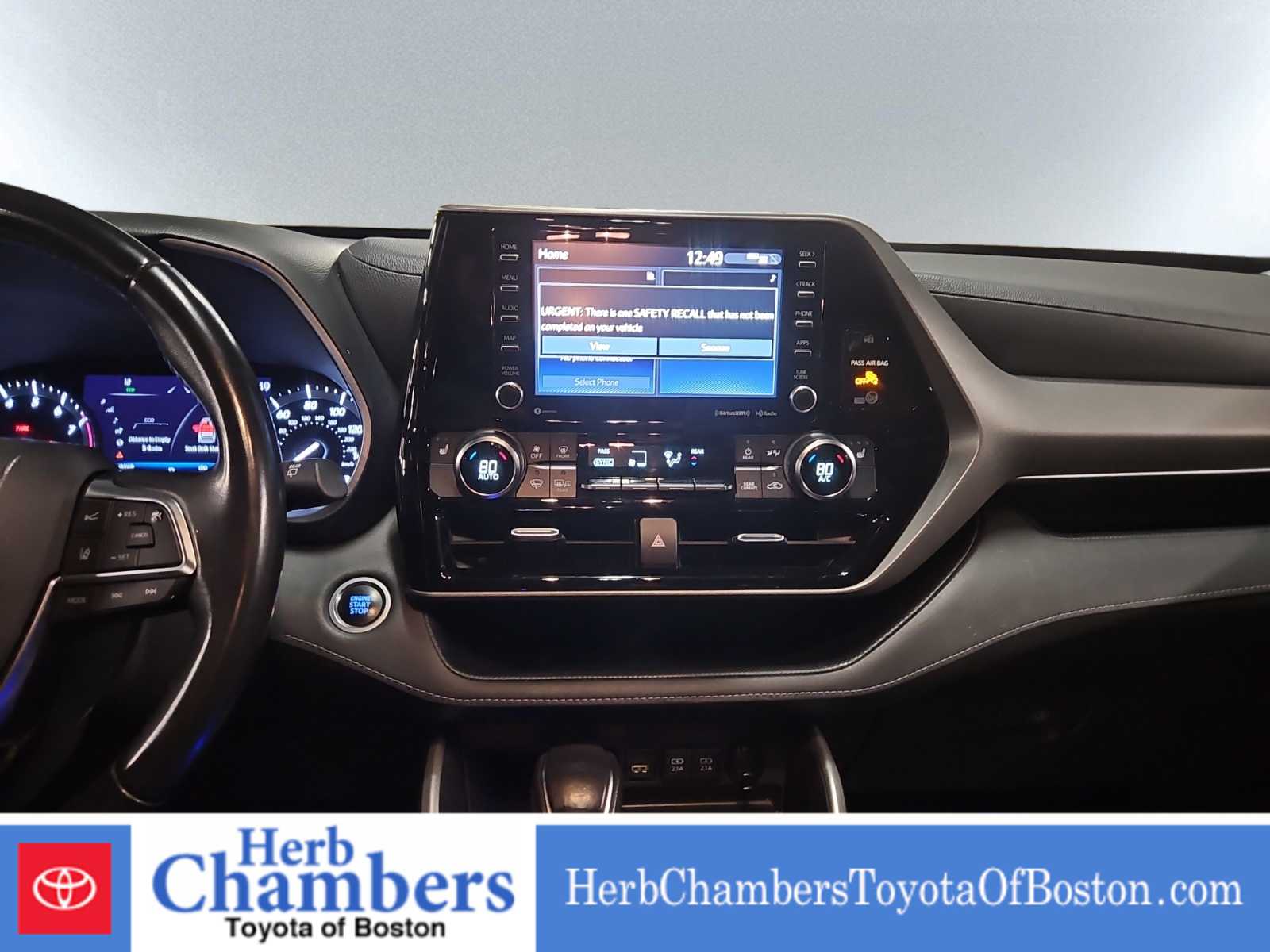 used 2021 Toyota Highlander car, priced at $35,997