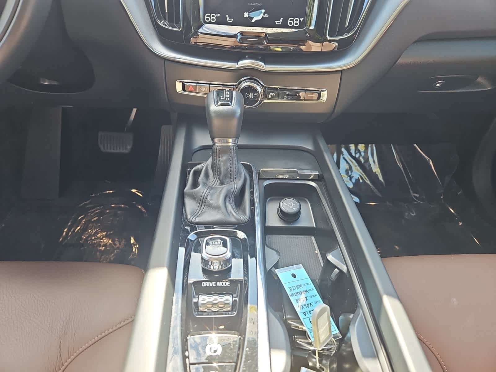 used 2018 Volvo XC60 car, priced at $23,297