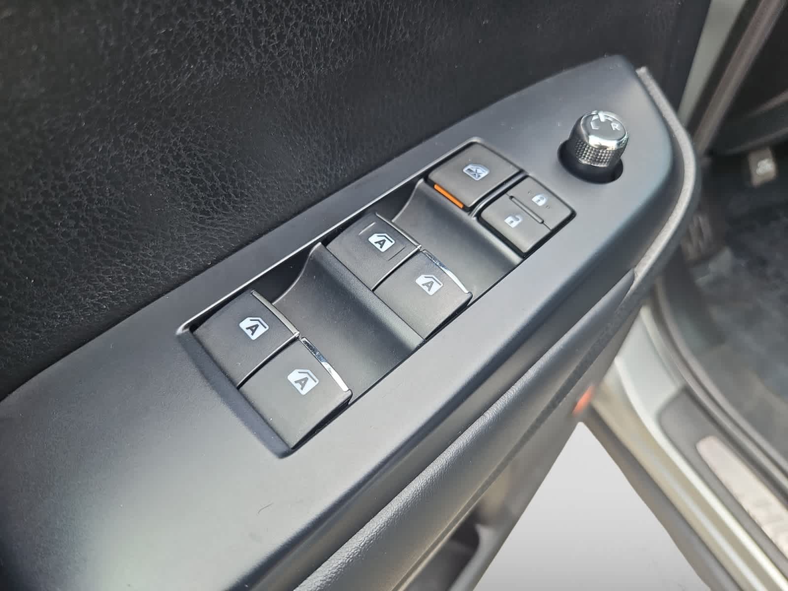 used 2019 Toyota Highlander car, priced at $32,998